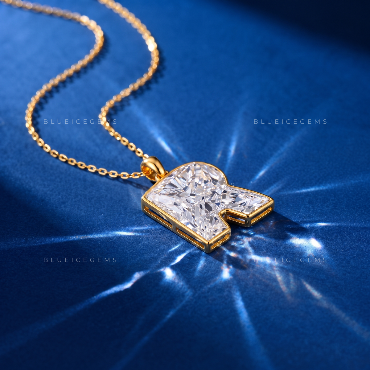 R Initial Solitaire Diamond Pendant