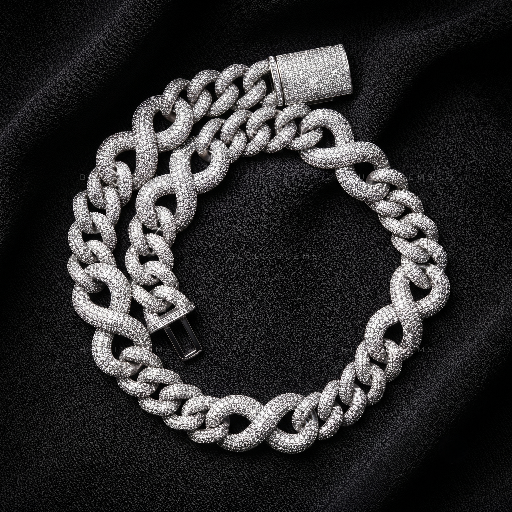 Infinite Majesty Link Chain