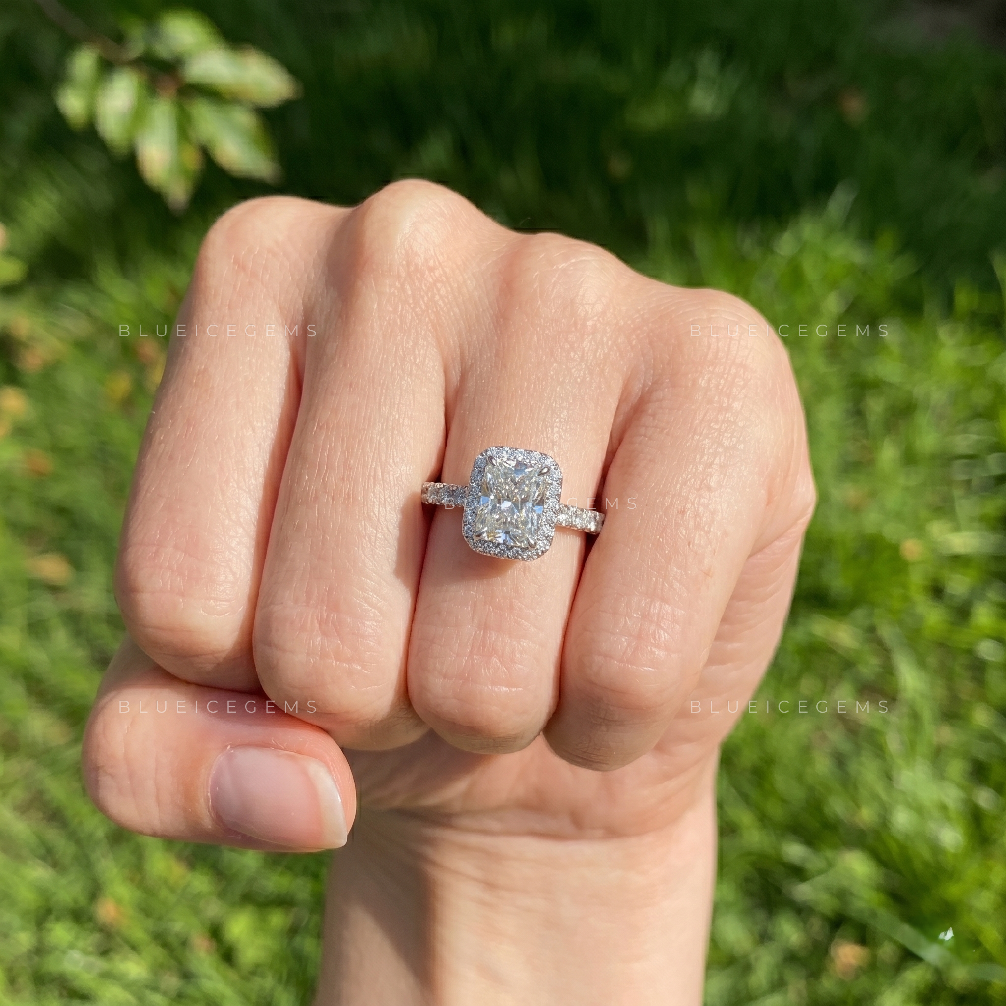 Majestic Glow Radiant Cut Pavé Engagement Ring