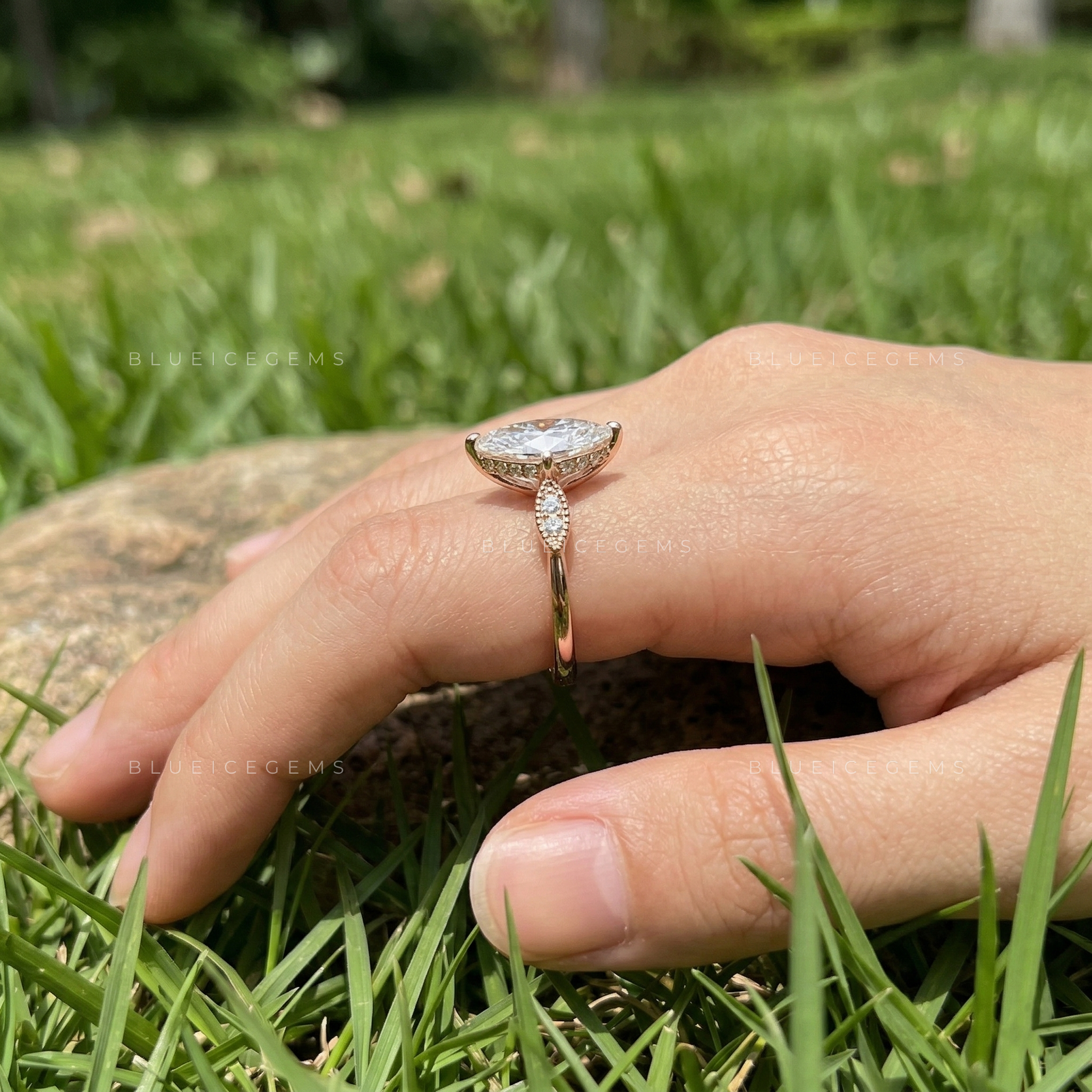 The "Vintage Dream" Marquise Cut Milgrain Masterpiece: Romantic & Iconic