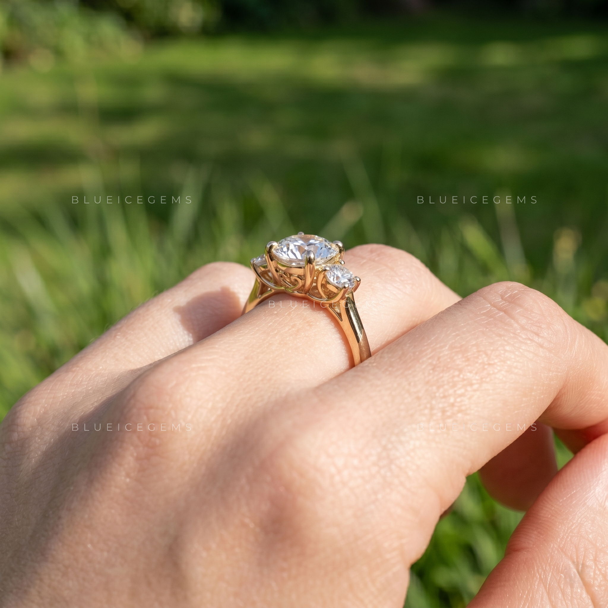 Everlasting Brilliance Round Cut Pavé Engagement Ring