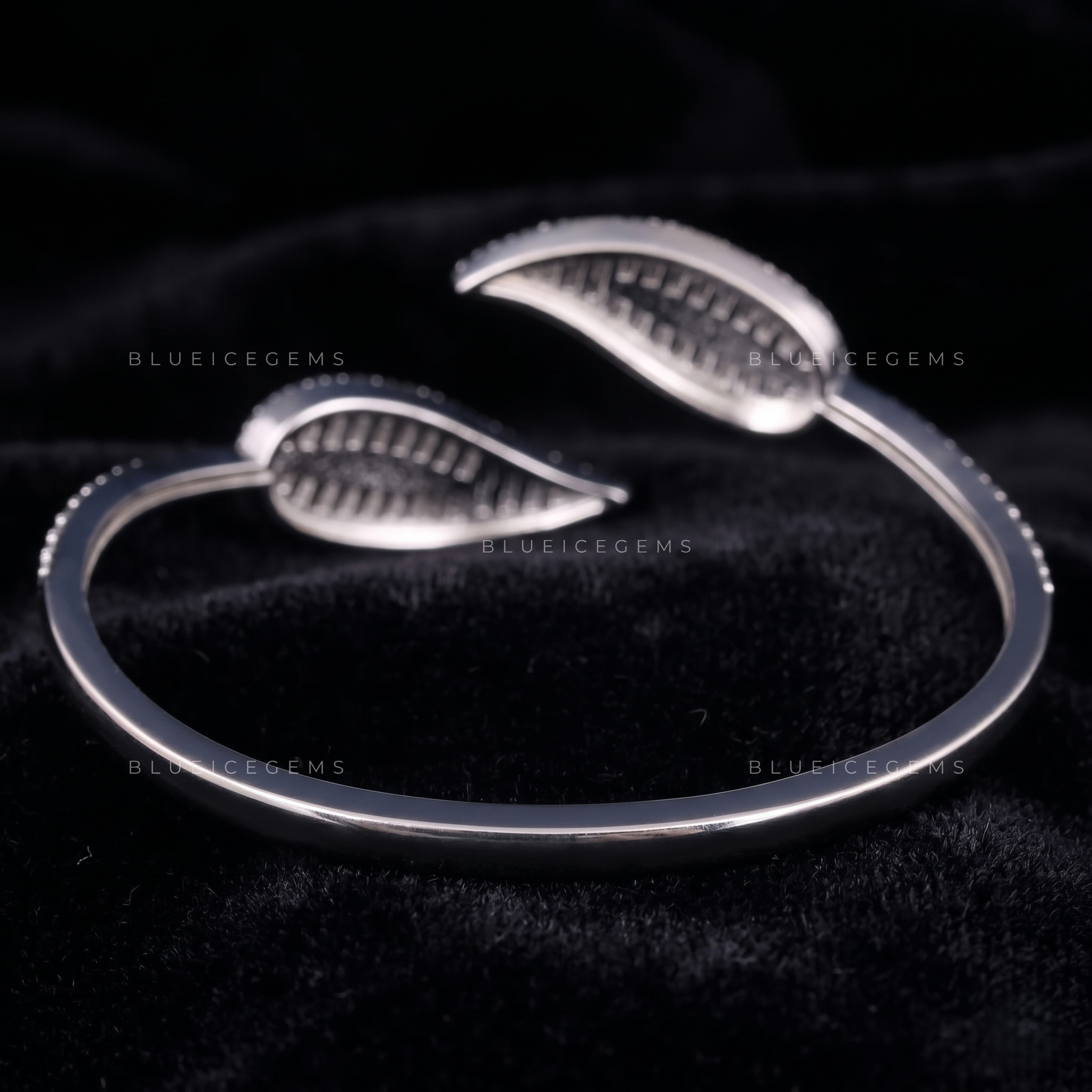 Botanical Radiance Baguette & Round-Cut Leaf Bangle