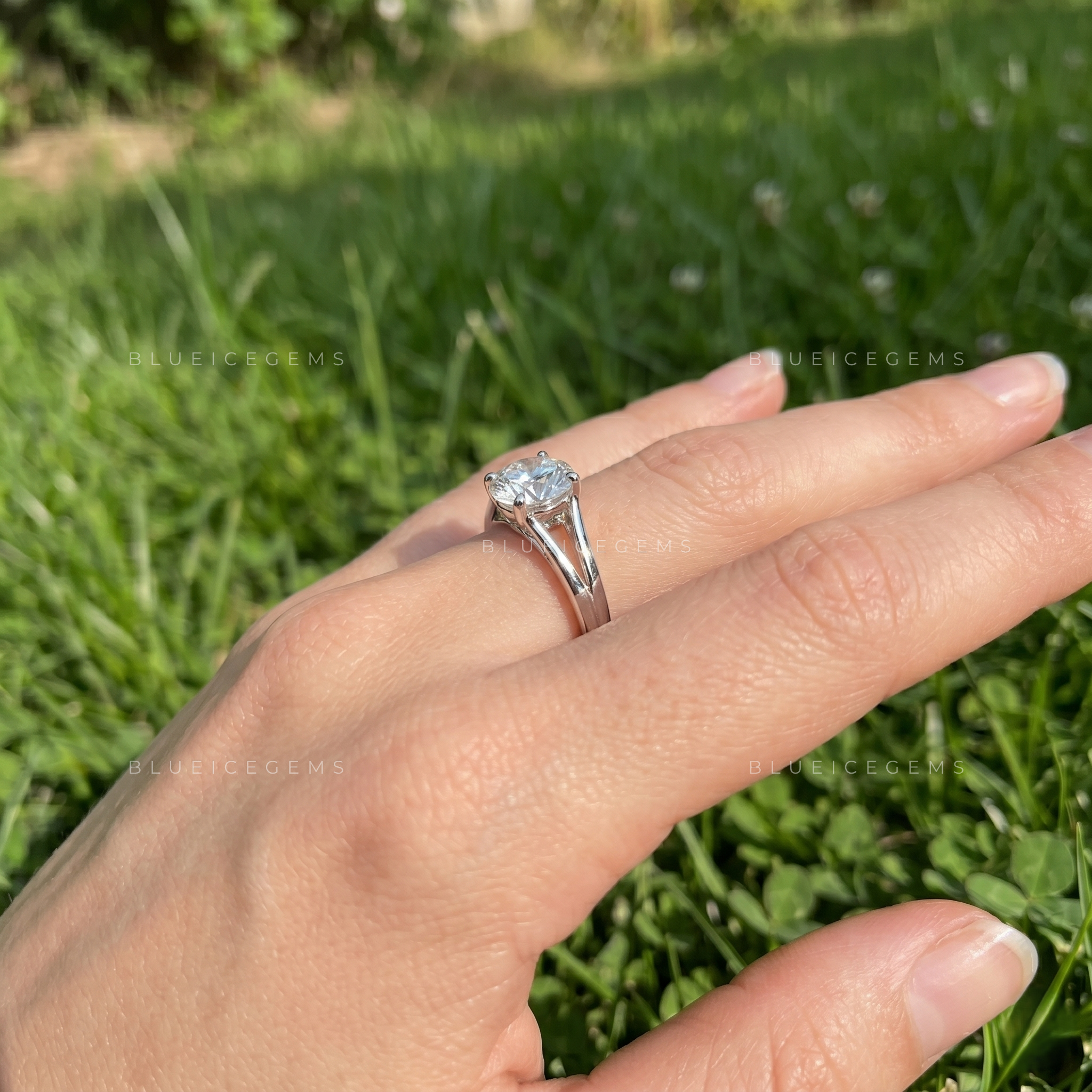 Classic Round Brilliant Cut Minimalist Statement Ring