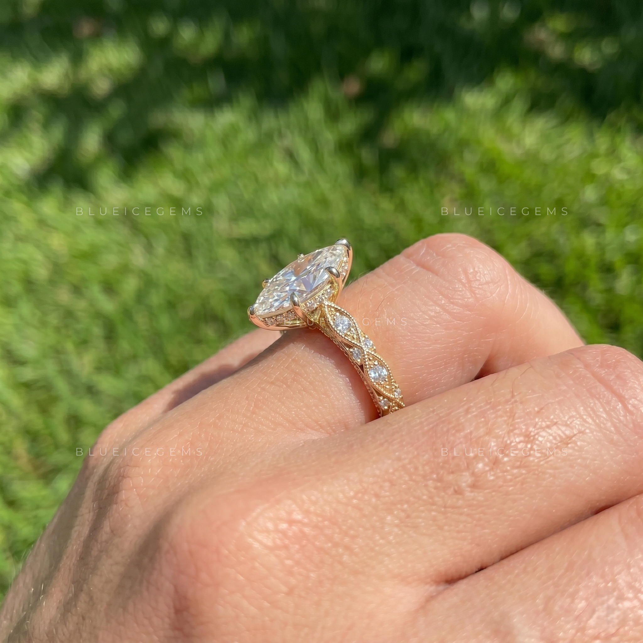 The "Regal Silhouette" Marquise Halo: An Iconic VVS2 Statement