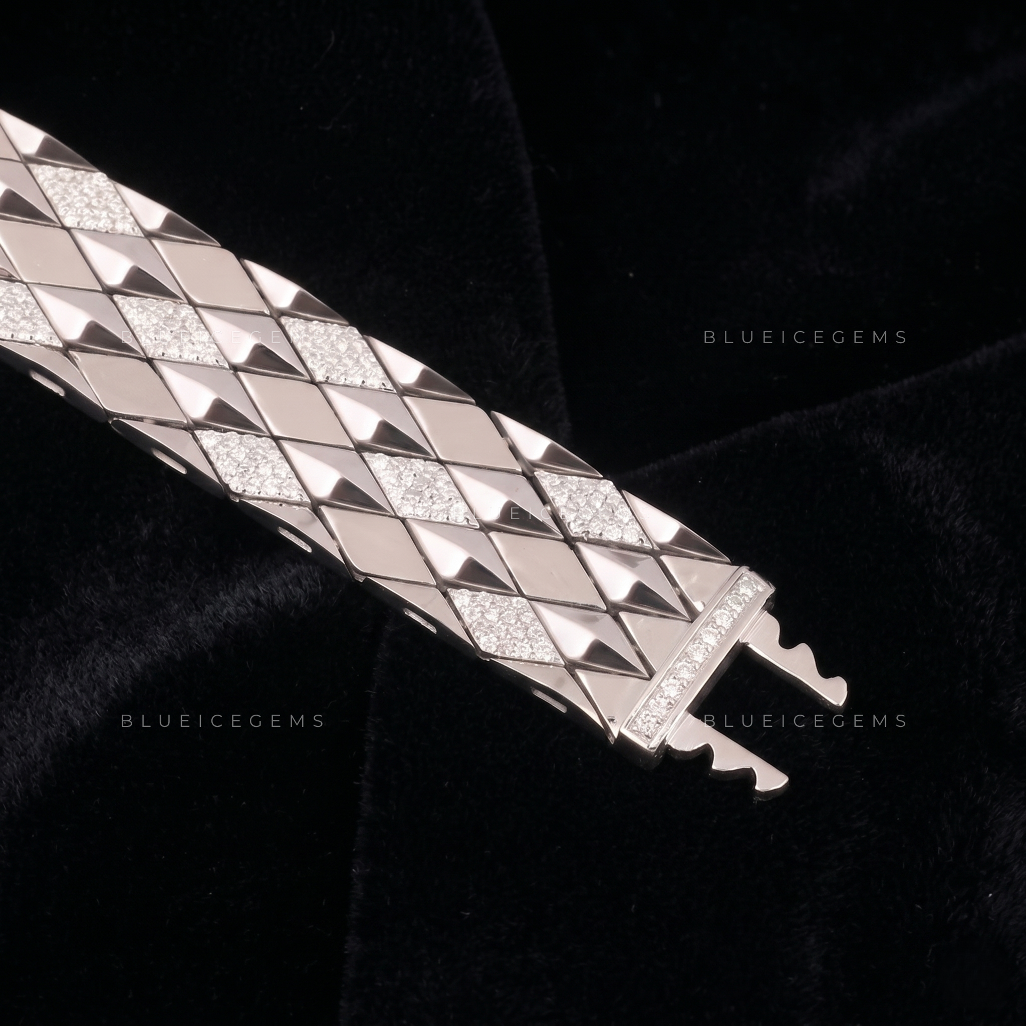 Italian Artistry Iced-Out Precision Link Statement