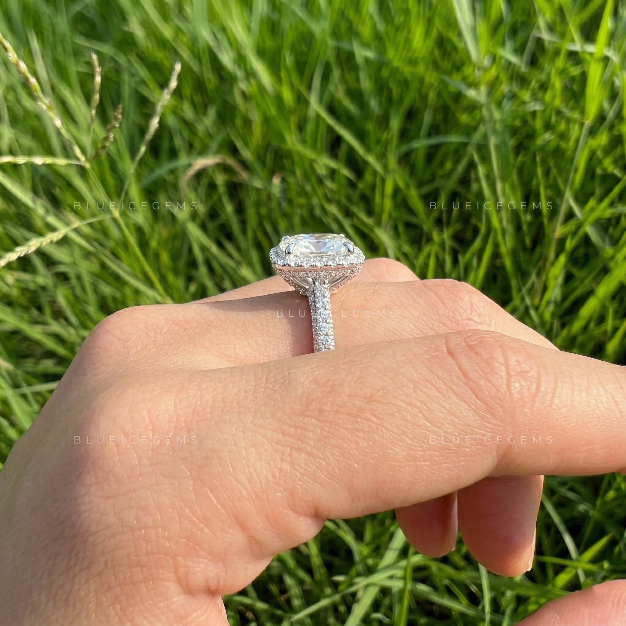 Elegant Aura Oval Cut Pavé Engagement Ring