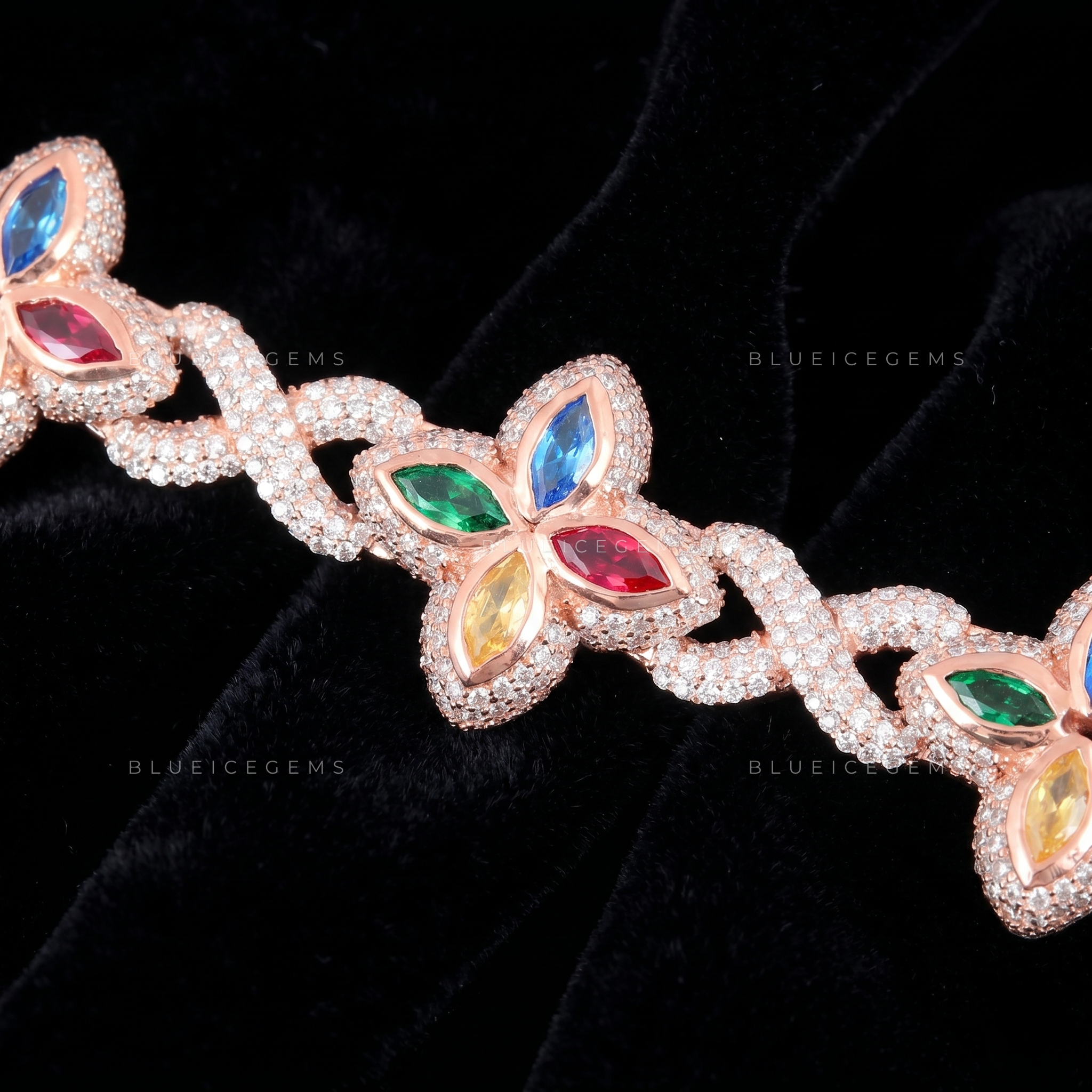 Botanical Shimmer Multi-Marquise Petal Clover Link
