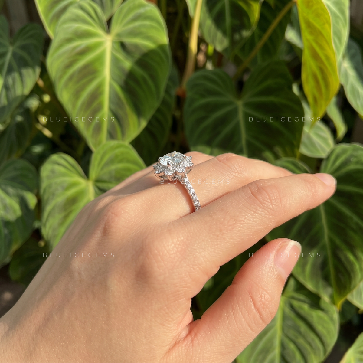 Vintage Glamour Round Brilliant Cluster Halo Engagement Ring