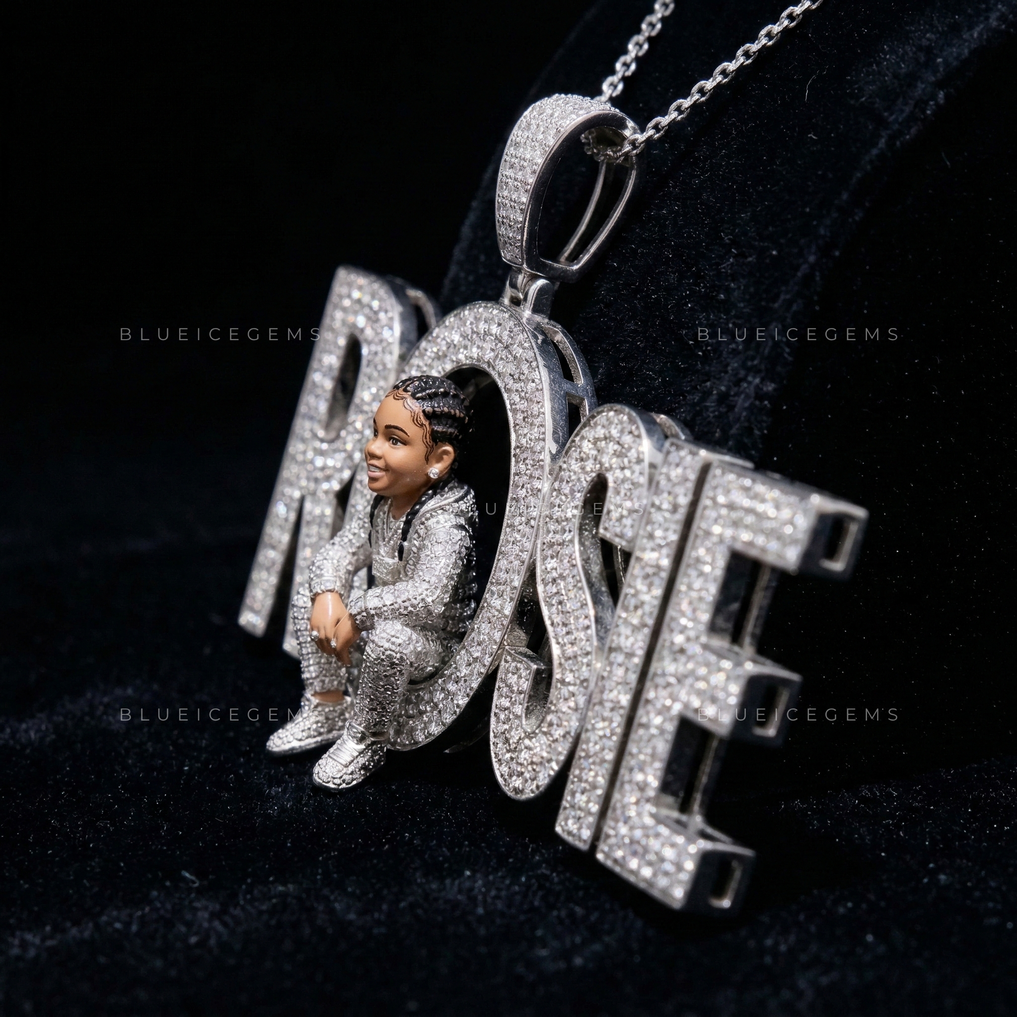 The "ROSIE" Eternal: 3D Legacy Figurine & Halo-Frame Sovereign