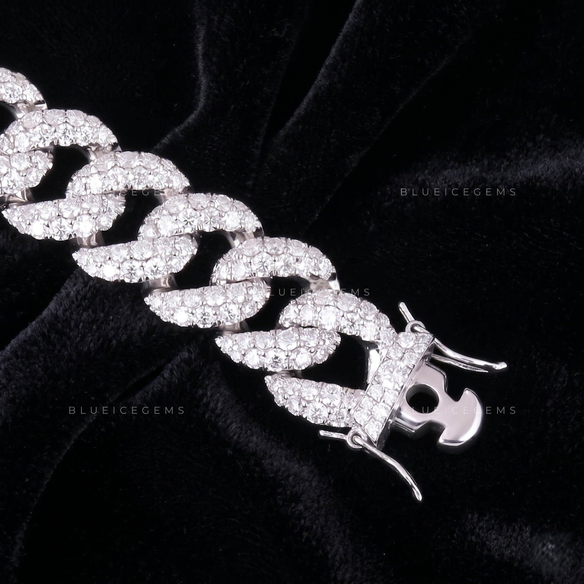 Maritime Frost Heavyweight Cuban Link with Iced Fish-Lock Feature