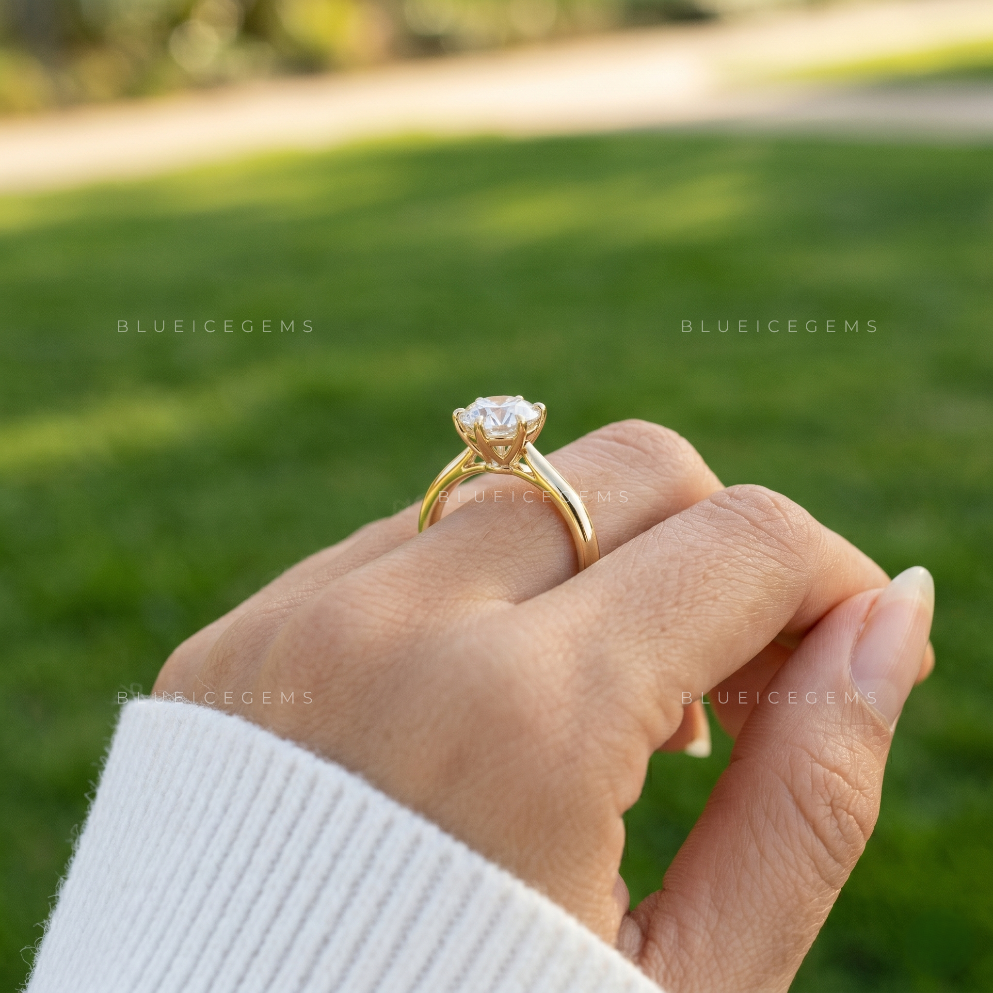 Sorelle Cushion Cut Classic Silhouette Engagement Ring