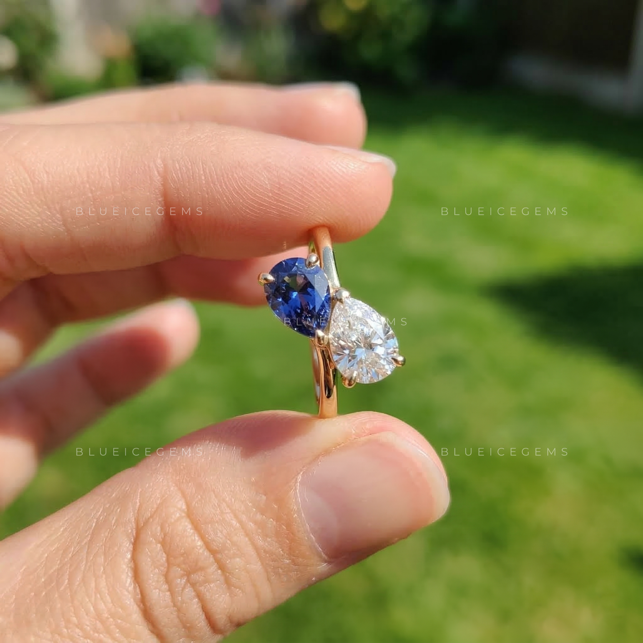 Two-Tone Serenity Pear Cut Toi et Moi Ring
