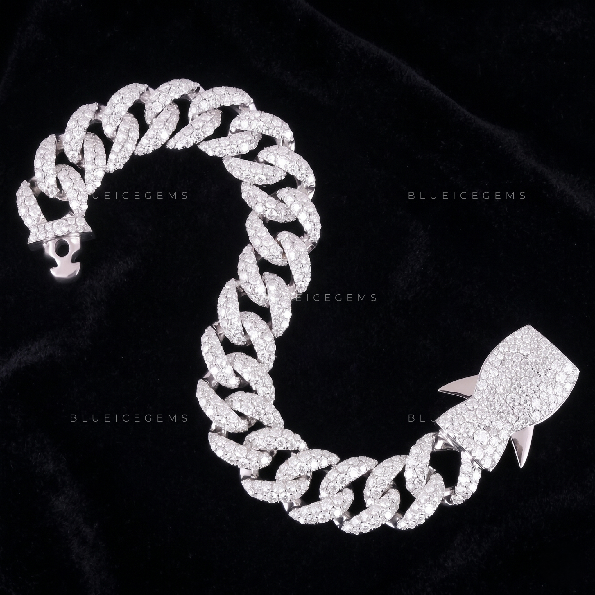 Maritime Frost Heavyweight Cuban Link with Iced Fish-Lock Feature