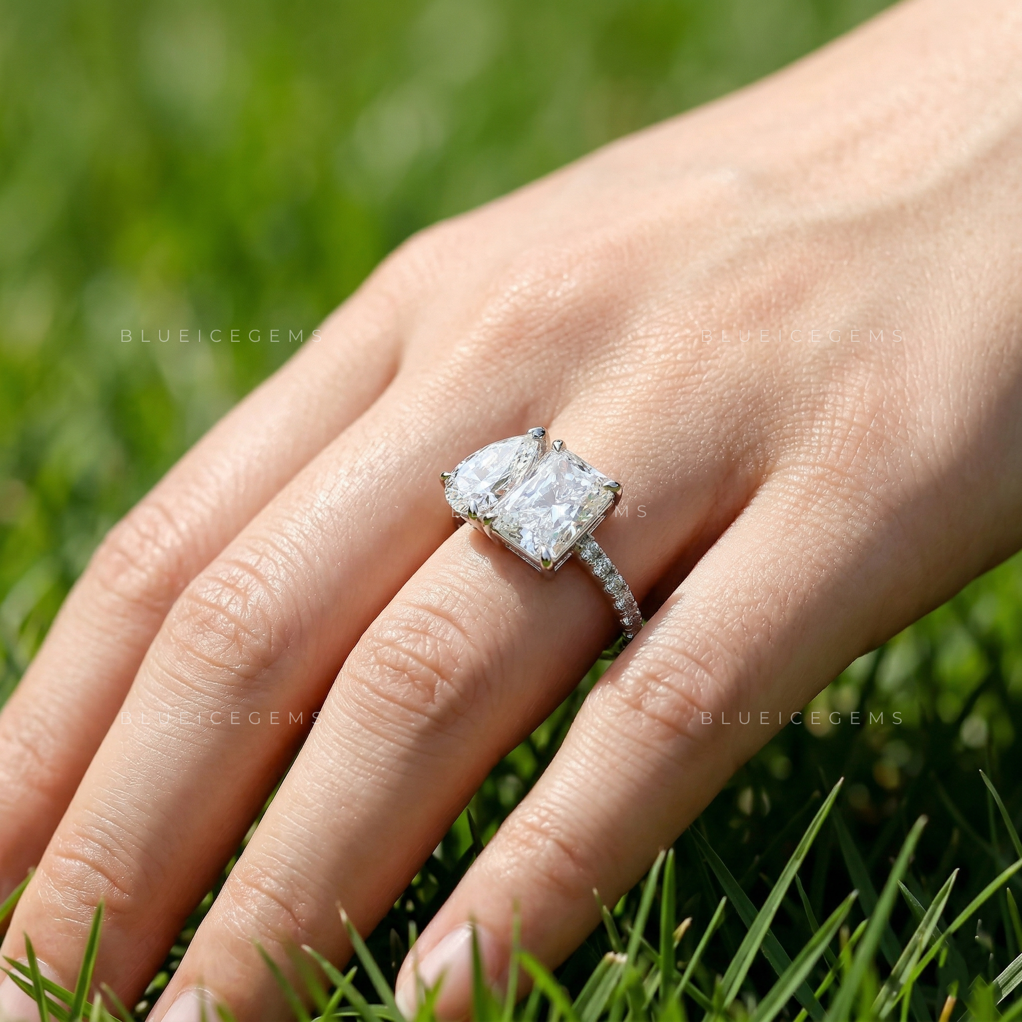Modern Muse Pear and Radiant Toi Et Moi Ring