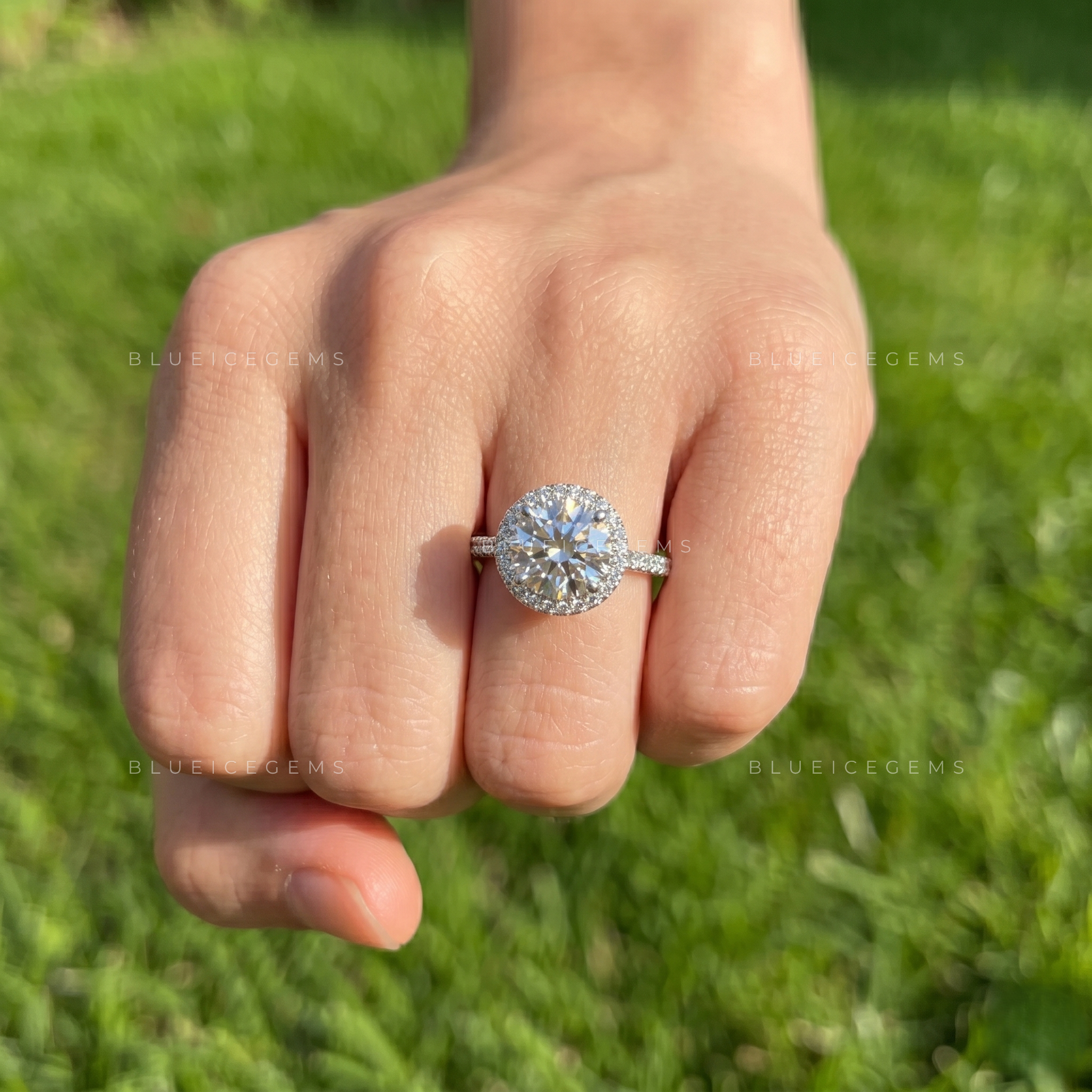 Dazzling Round Brilliant Cut Halo Artistry Engagement Ring