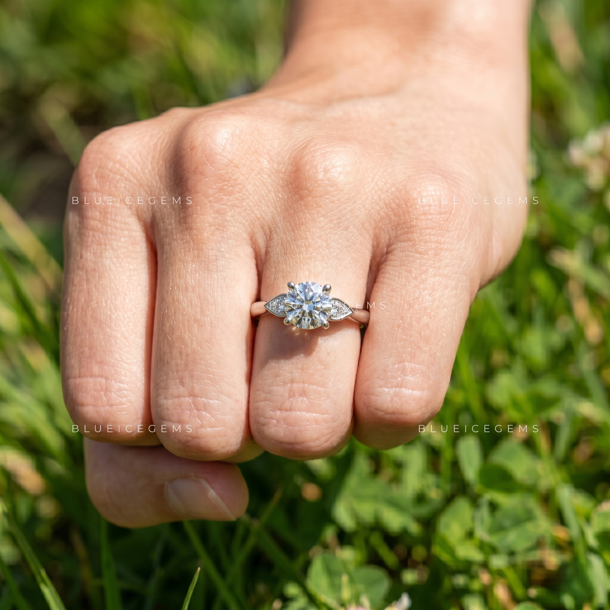 Aurevian Round Cut Hidden Accent Engagement Ring