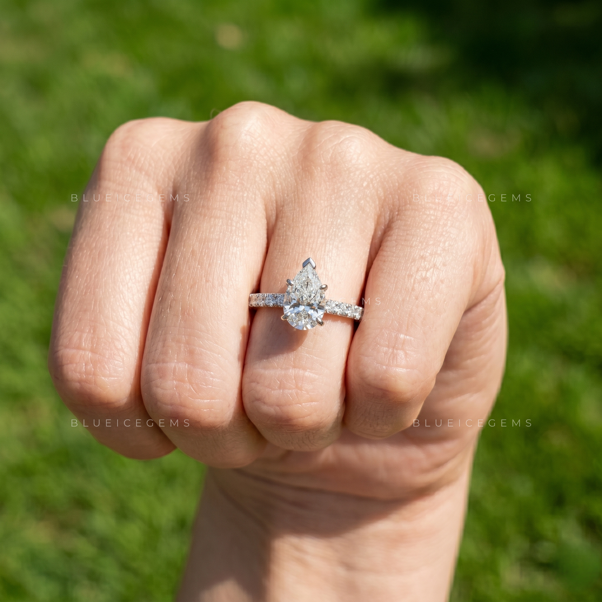 Graceful Radiance Pear Cut Solitaire Engagement Ring with Brilliant Accent Stones Anniversary Promise Band