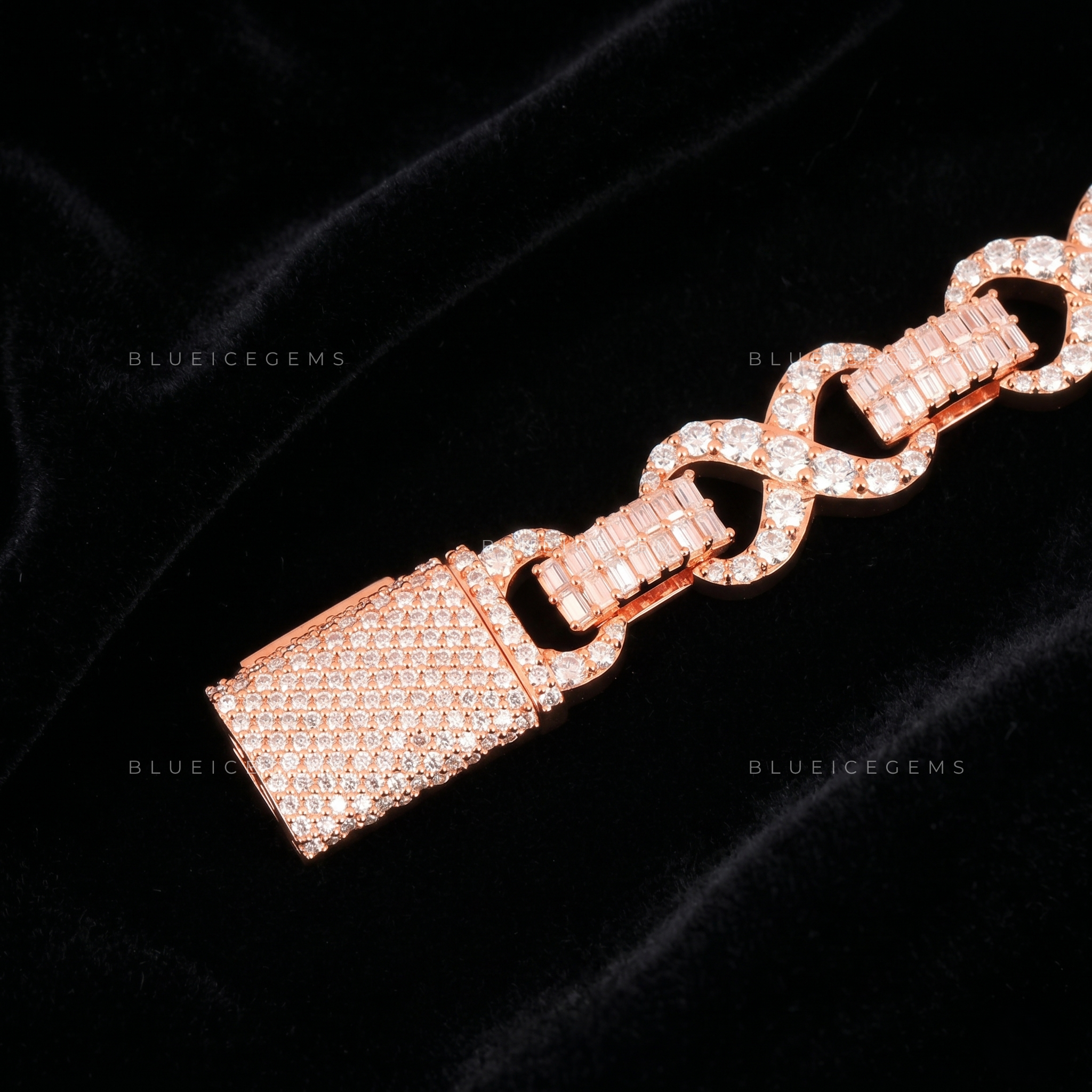 Structural Radiance Baguette & Round-Cut Infinity Masterpiece