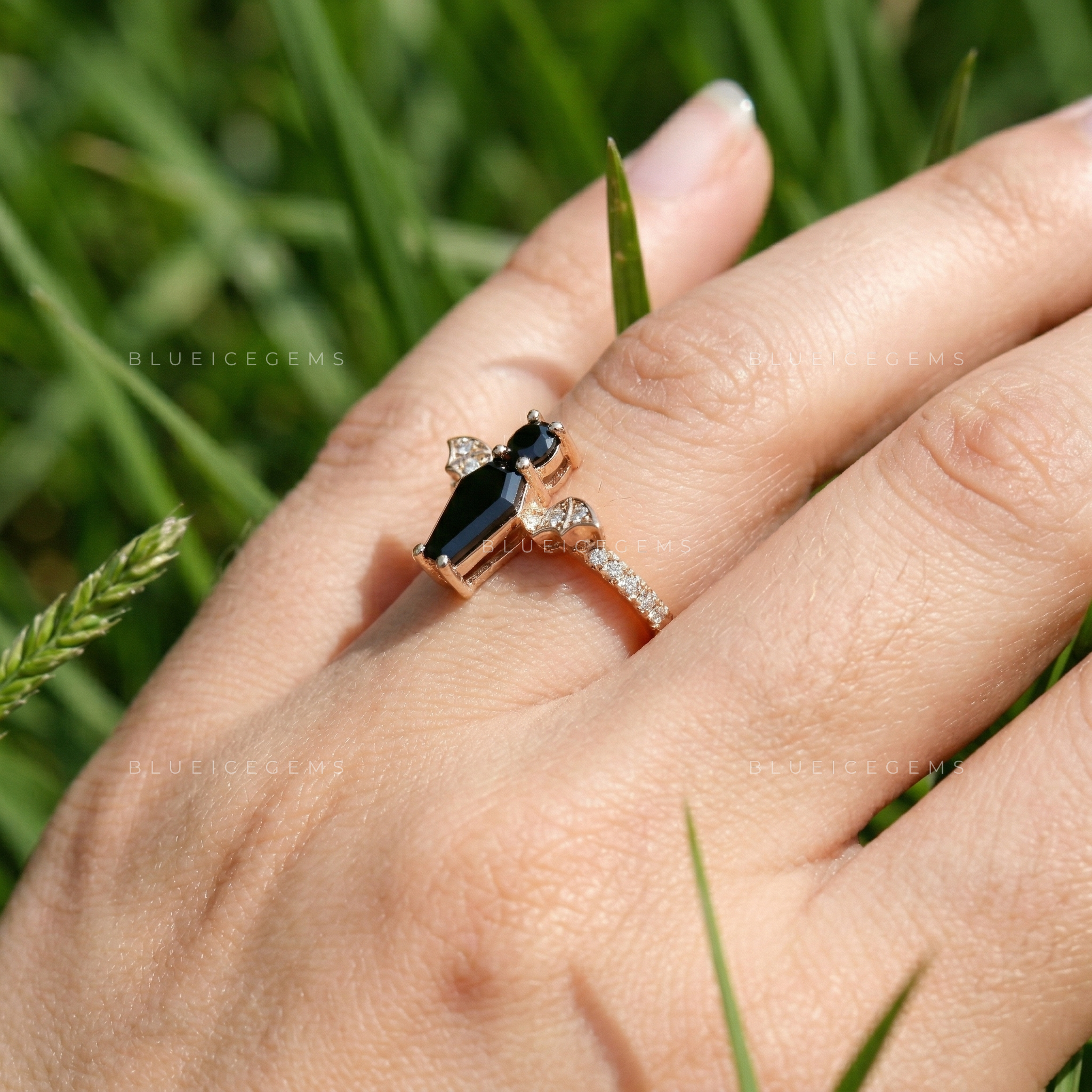 Midnight Noir Coffin & Round Cut Black Diamond Toi et Moi Ring