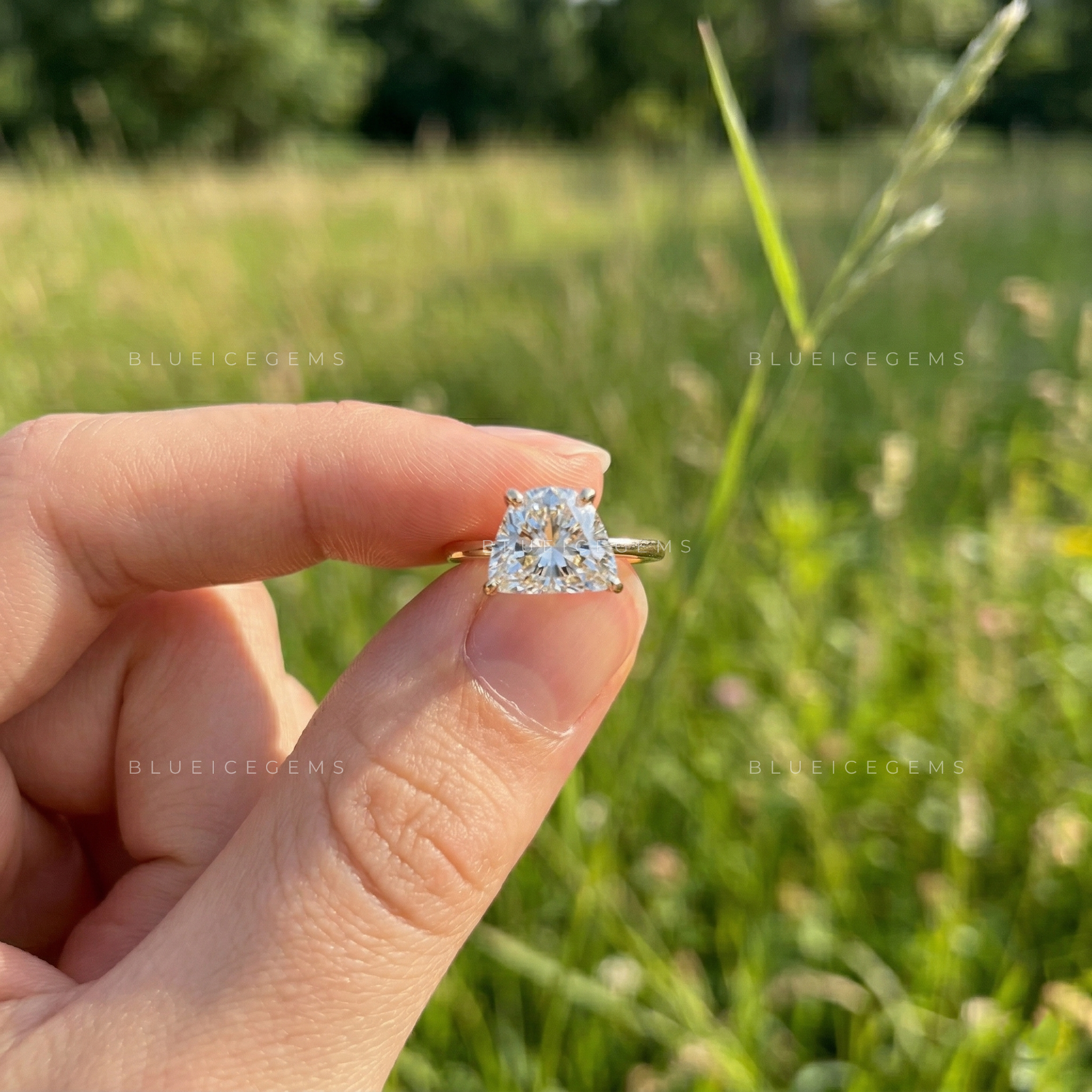 Ethereal Half Moon Solitaire: The Ultimate Minimalist Statement Piece