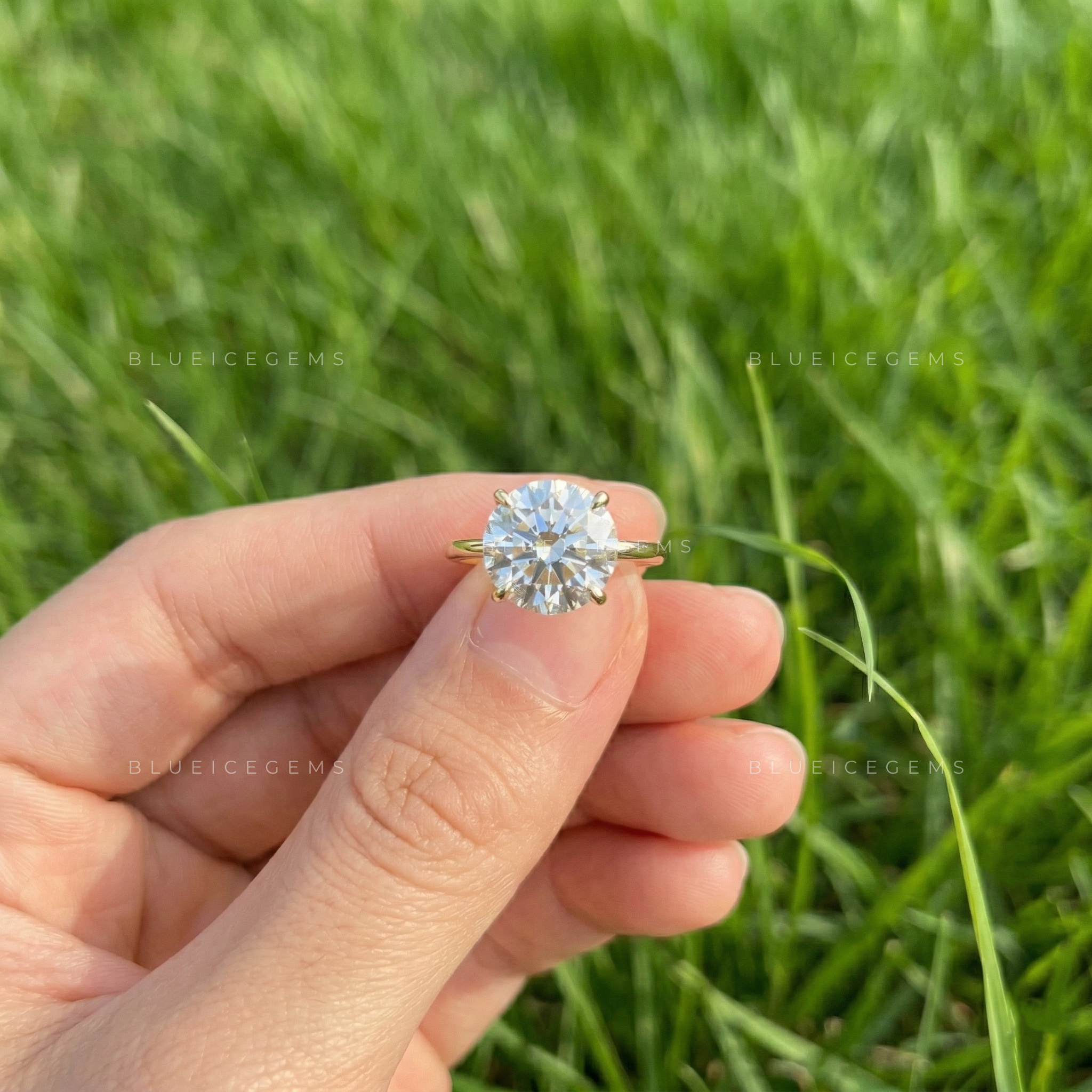 Timeless Radiance Round Brilliant Cut Solitaire Engagement Ring
