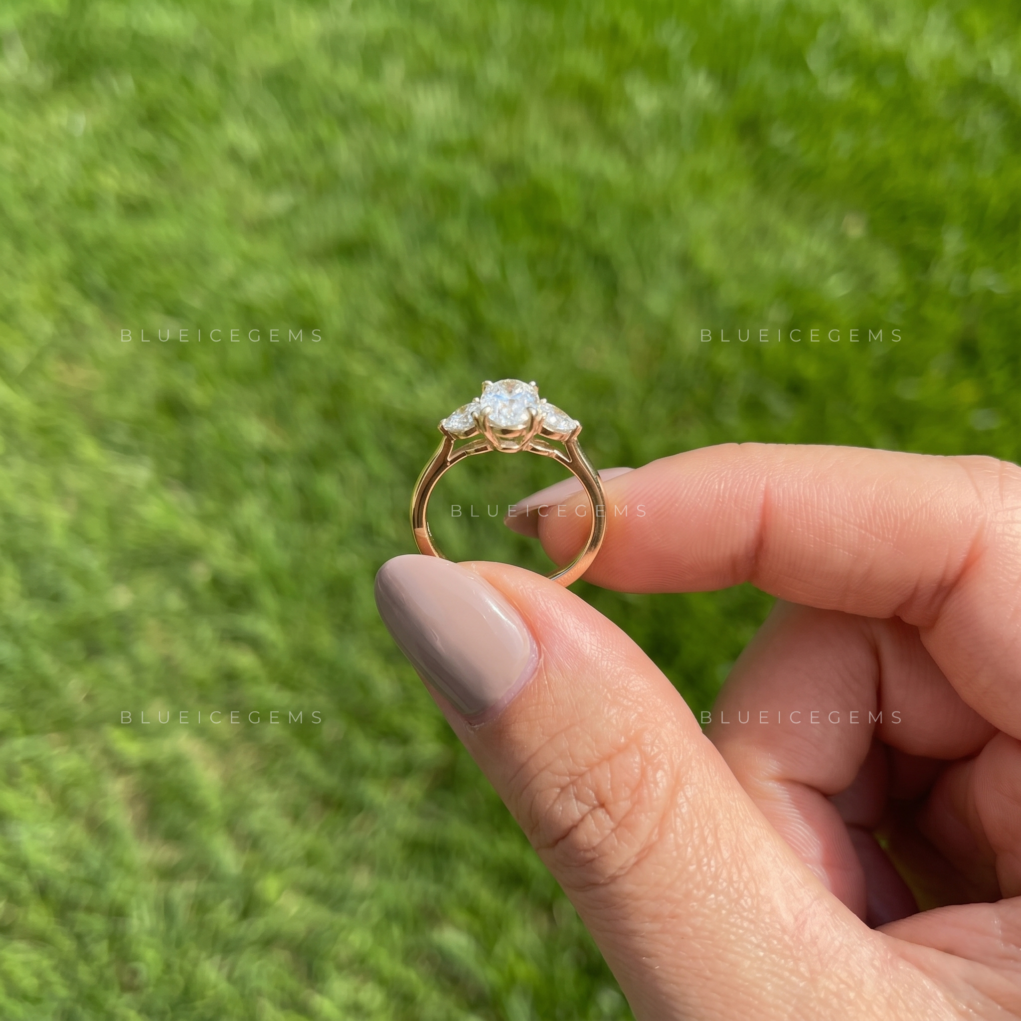 The "Signature Silhouette" Oval Trilogy: D-Color Minimalist Masterpiece