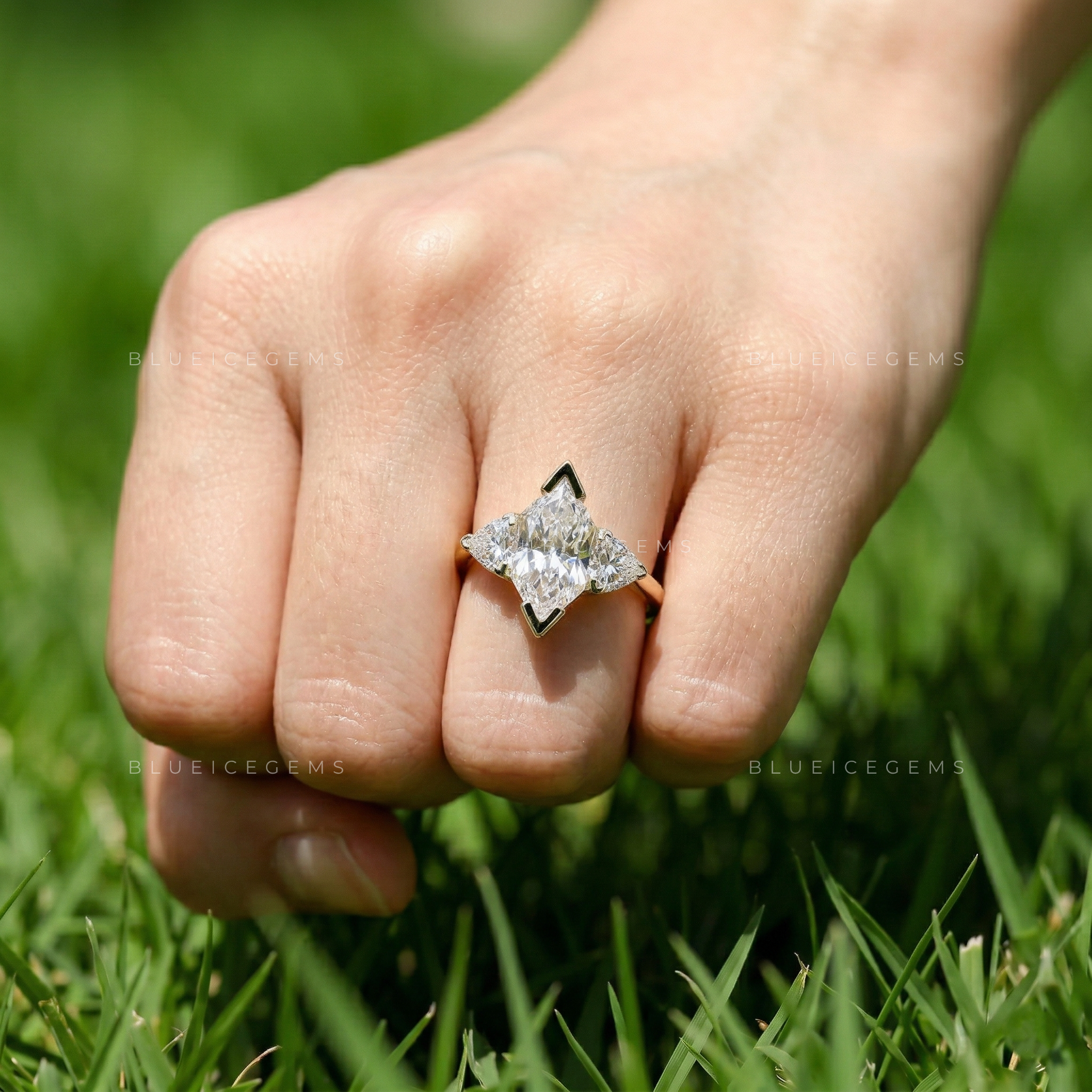 The "Ethereal Statement" Dutch Marquise Trio: A Modern Heirloom for the Bold Romantic