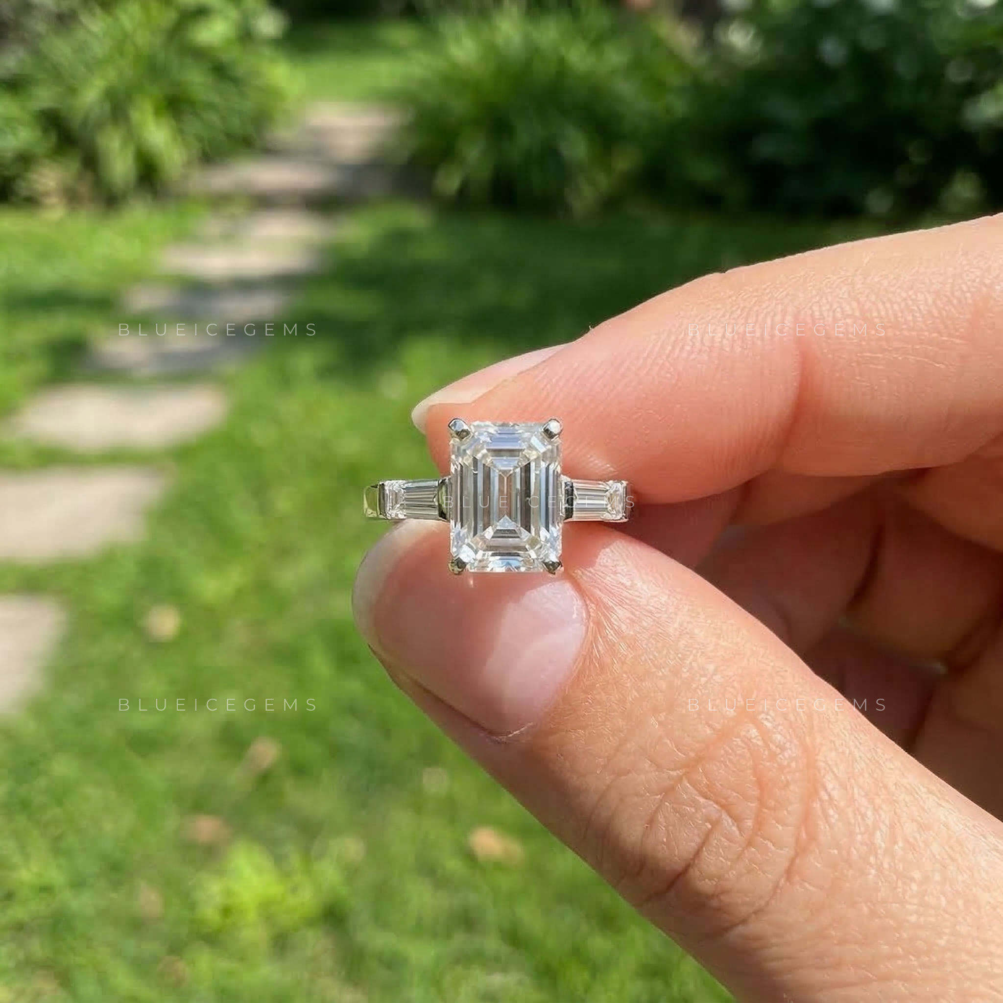 Art Deco Elegance Emerald and Baguette Trilogy Ring