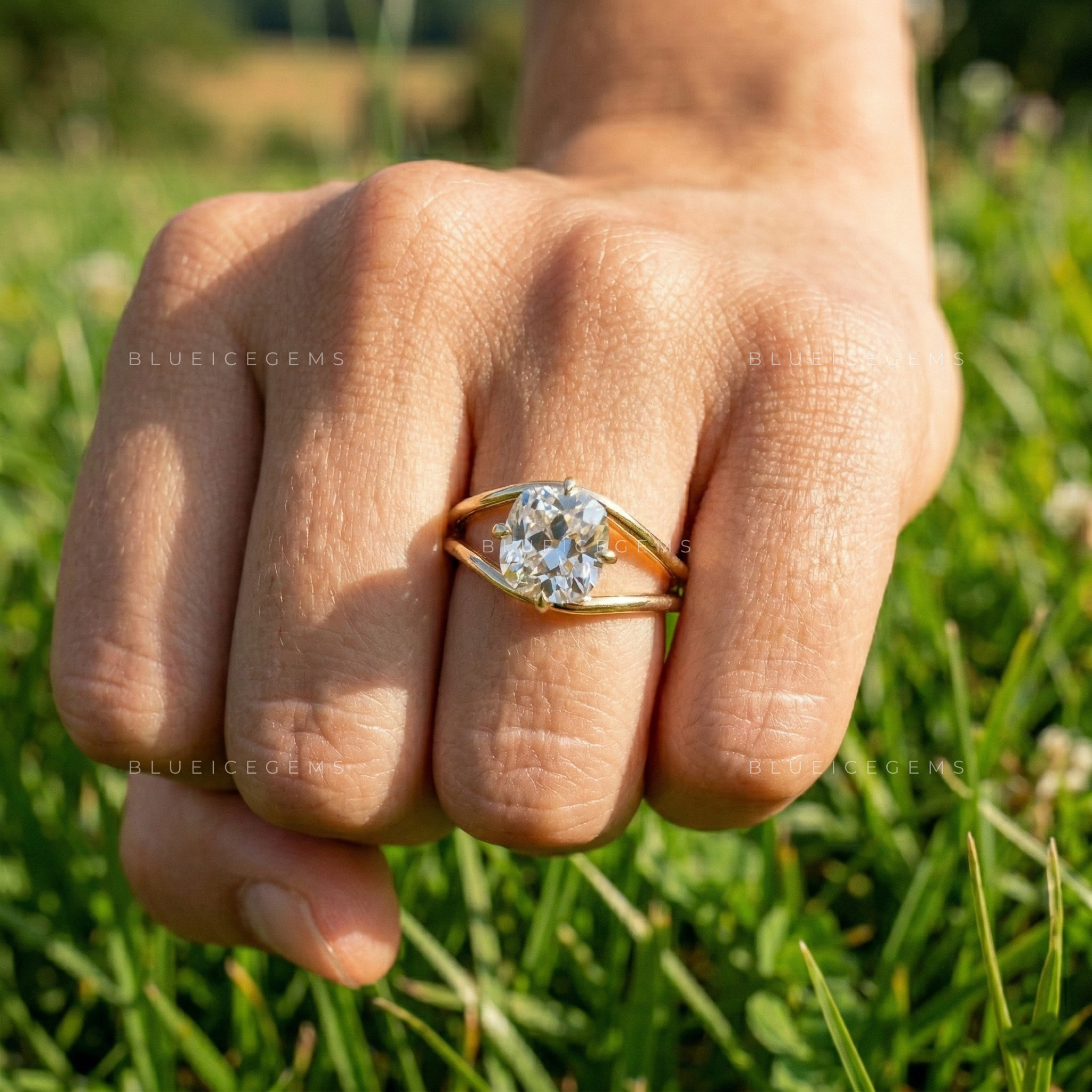 The "Vintage Soul" Cushion Old Mine Cut Solitaire: Ethereal Heirloom Ring