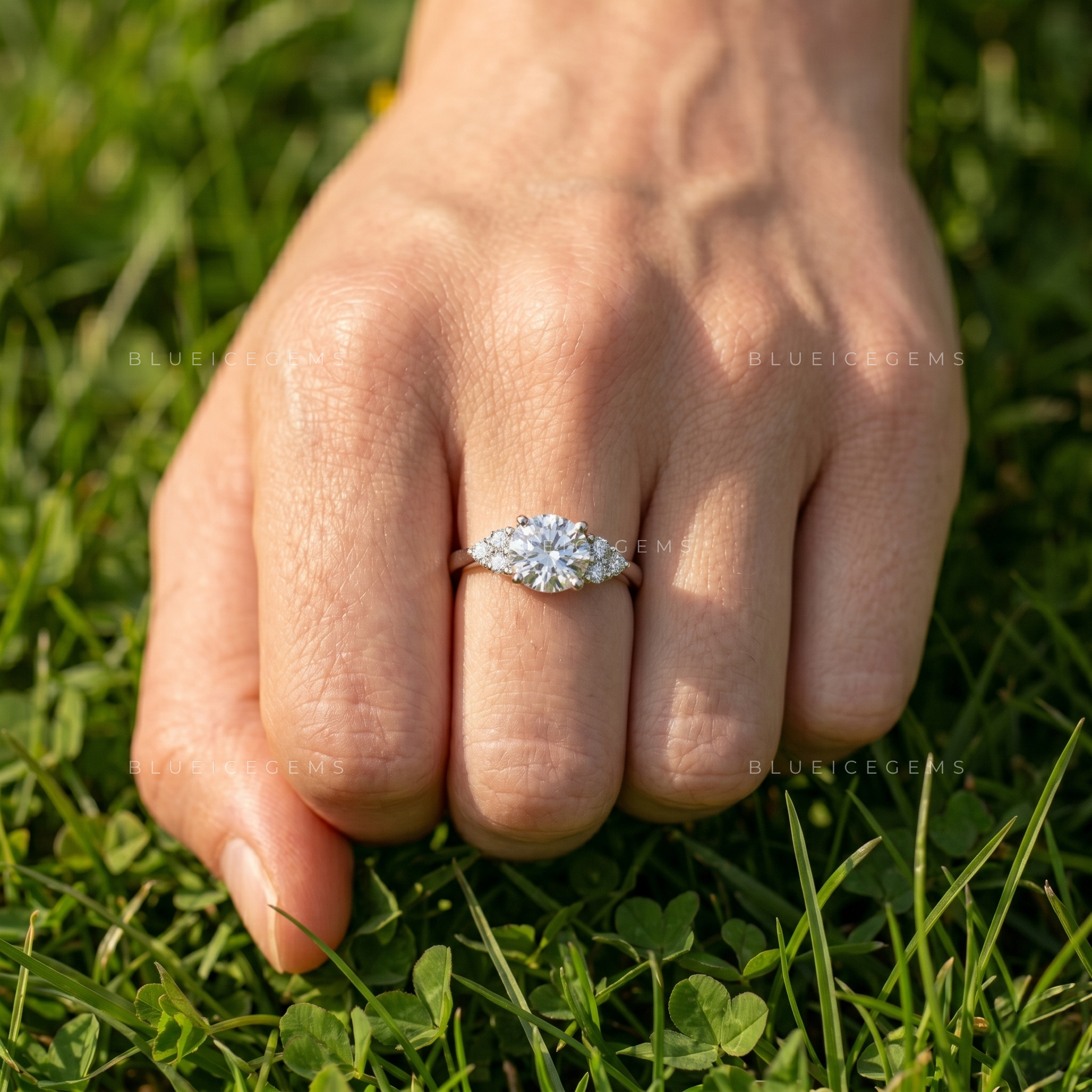 Exquisite Splendor Round Brilliant Cut Solitaire Engagement Ring with Muse Accent Setting Birthday Gift Band
