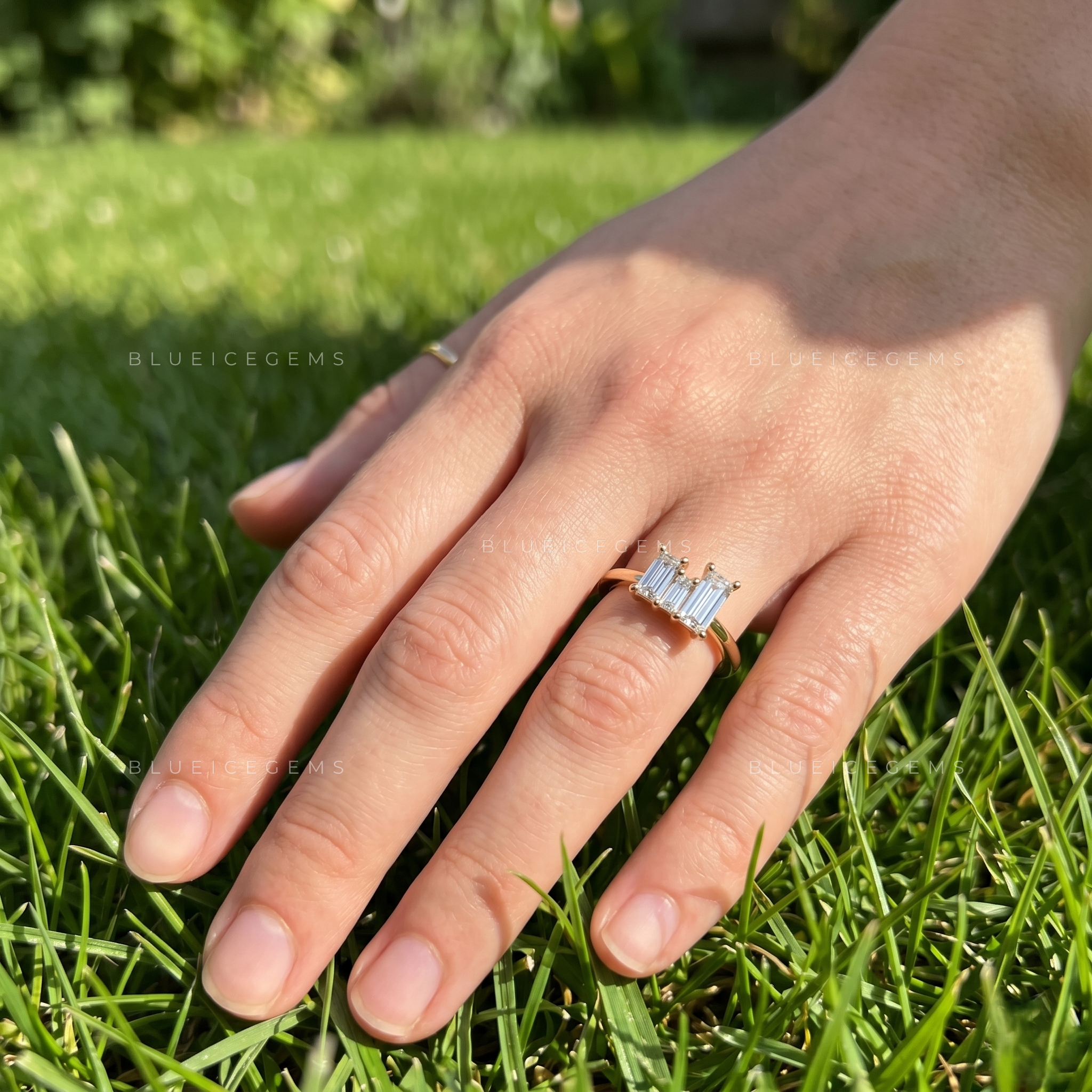 Trendy Minimalist Baguette Crown Engagement Ring