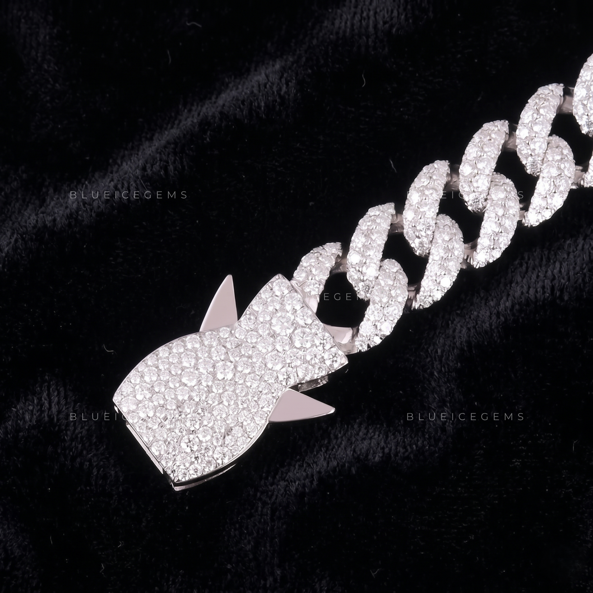 Maritime Frost Heavyweight Cuban Link with Iced Fish-Lock Feature