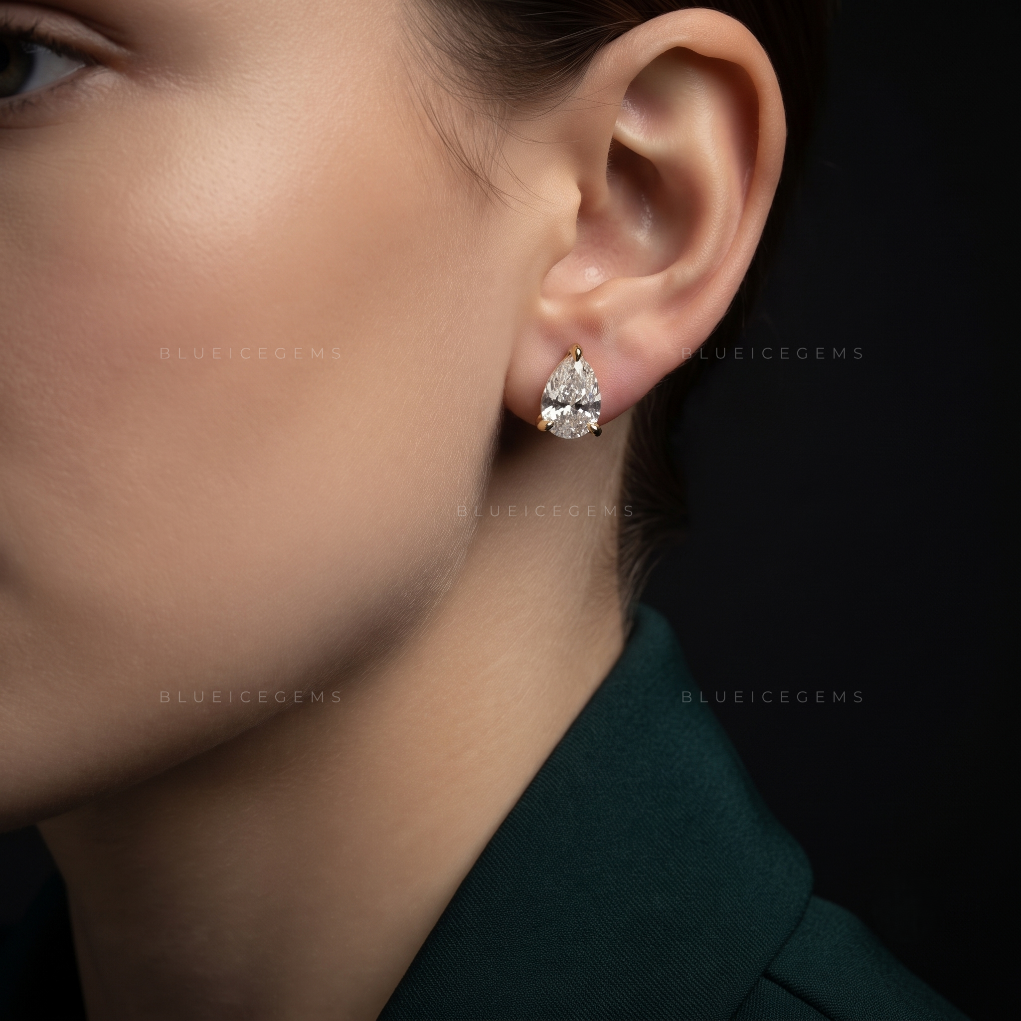 Teardrop Grace Pear-Cut Lab-Grown Diamond Stud Earrings