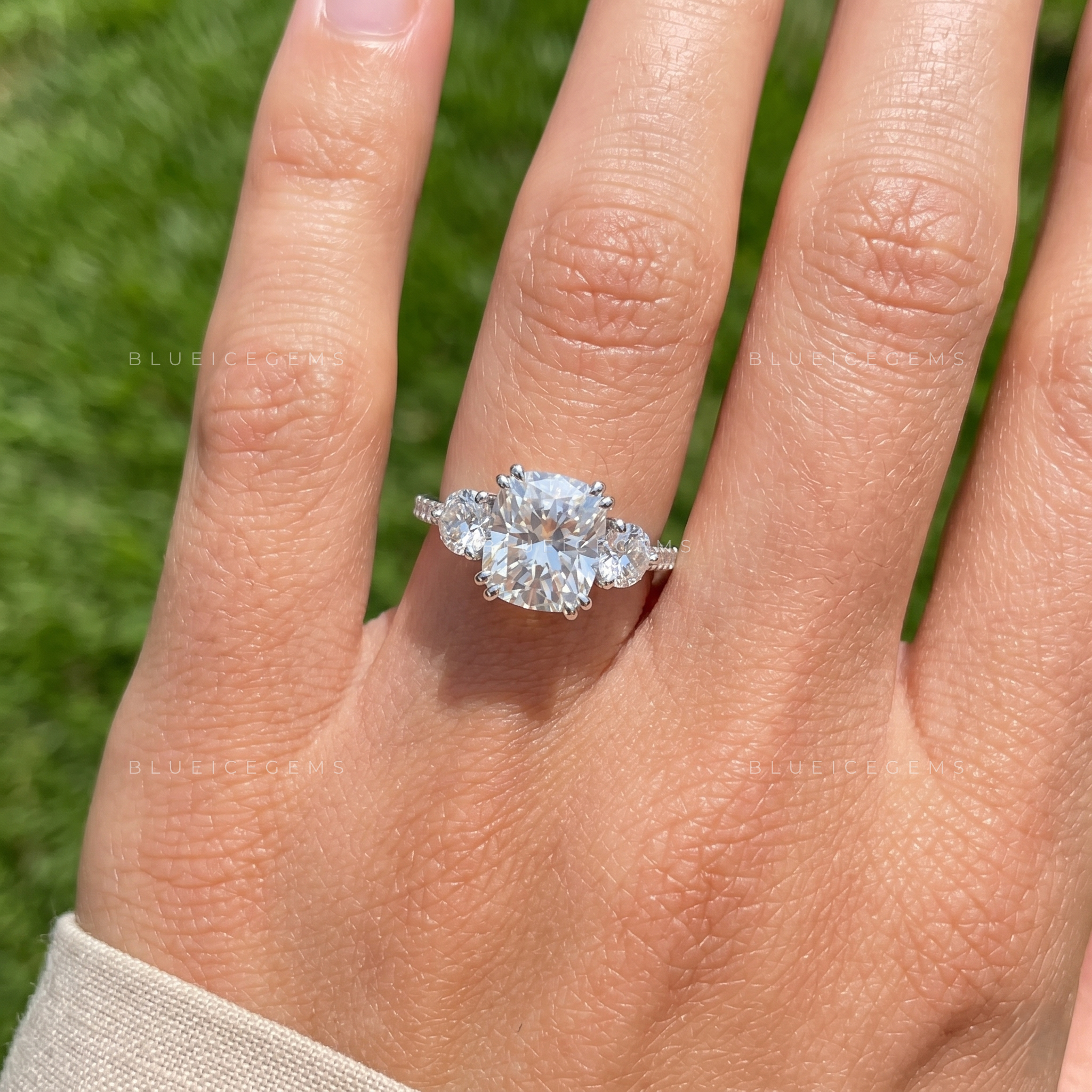 The "Grandeur Trilogy" Cushion Halo: A Dramatic 3CT Masterpiece