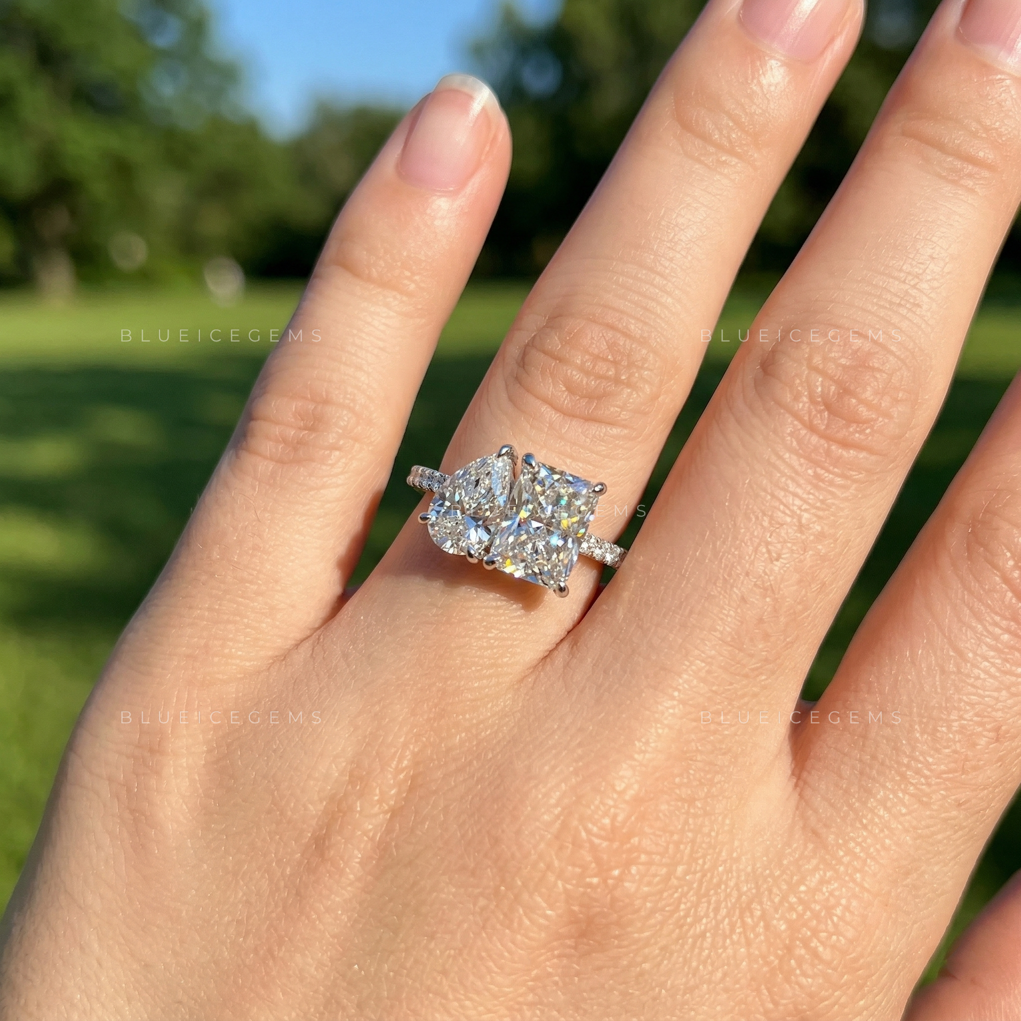 Modern Muse Pear and Radiant Toi Et Moi Ring