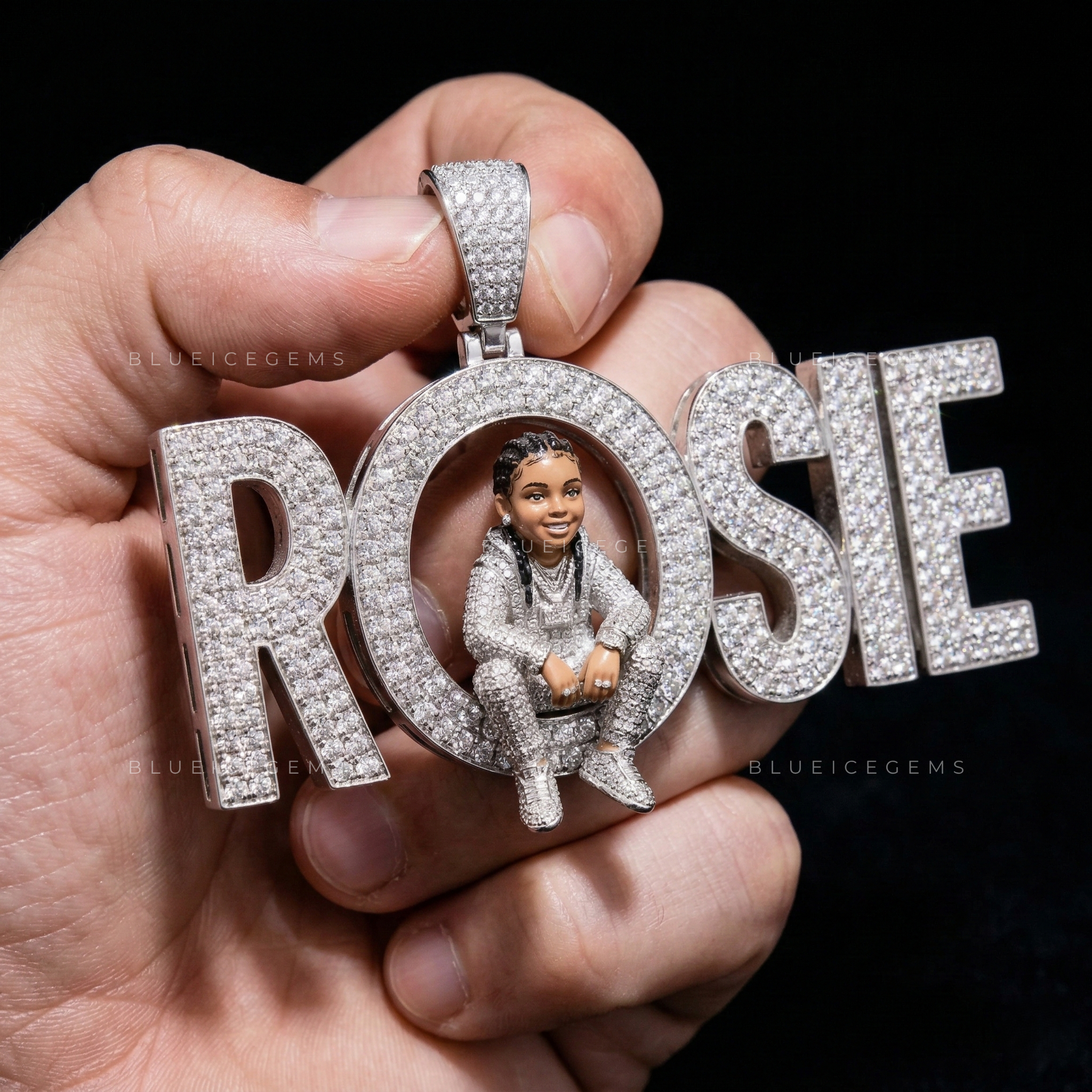 The "ROSIE" Eternal: 3D Legacy Figurine & Halo-Frame Sovereign