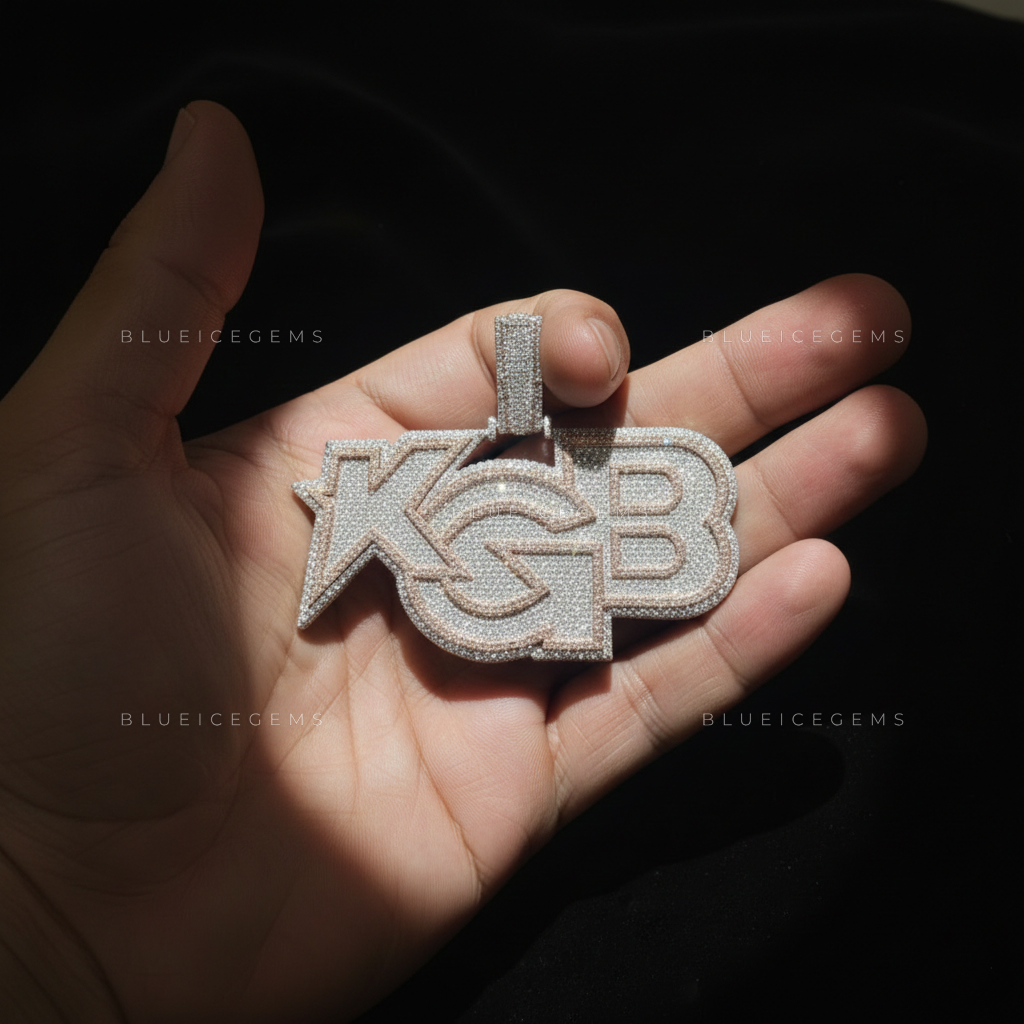 The "KGB" Monolith: Star-Integrated Script & Two-Tone Architectural Pendant