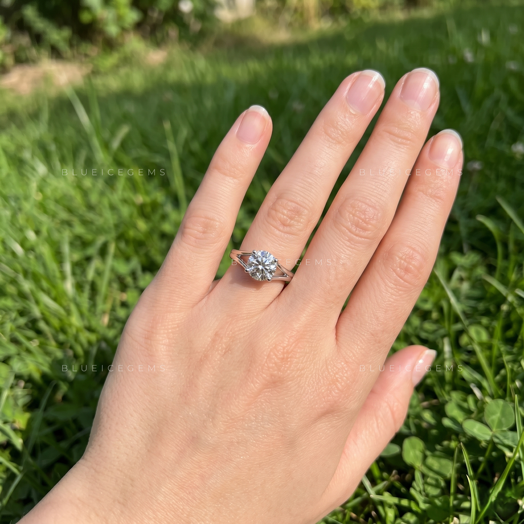 Classic Round Brilliant Cut Minimalist Statement Ring