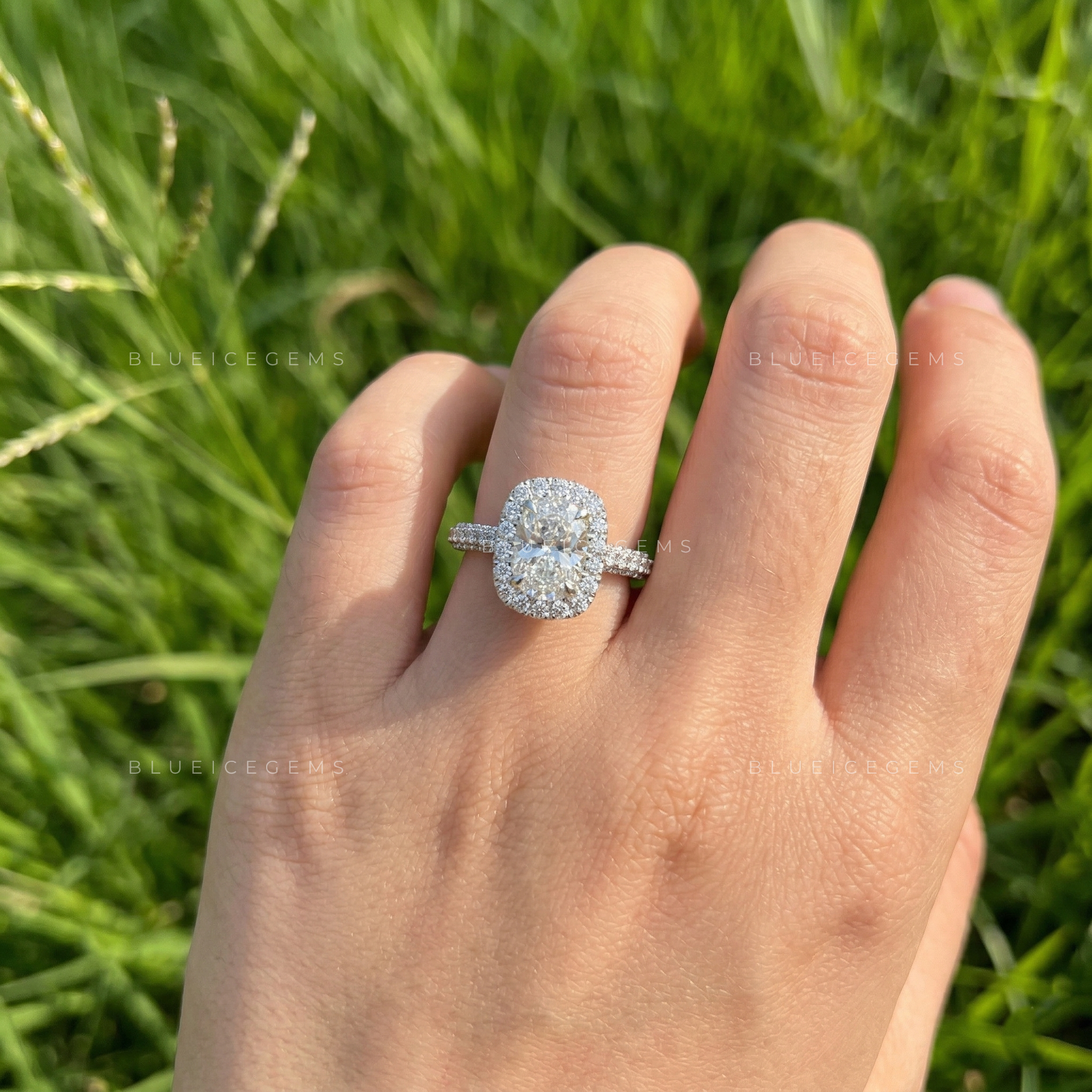 Elegant Aura Oval Cut Pavé Engagement Ring