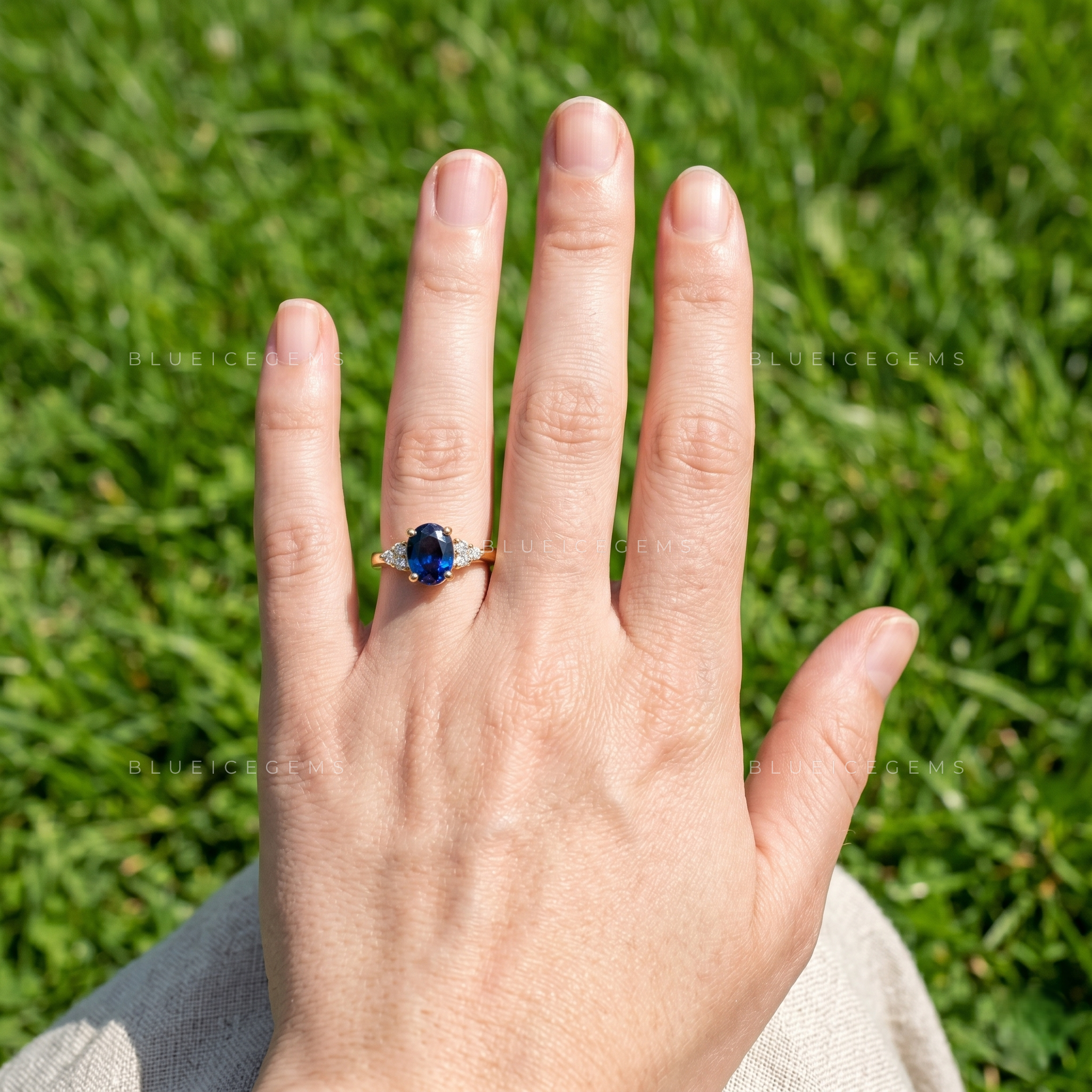Royal Allure Oval Cut Sapphire Blue Classic Accent Ring