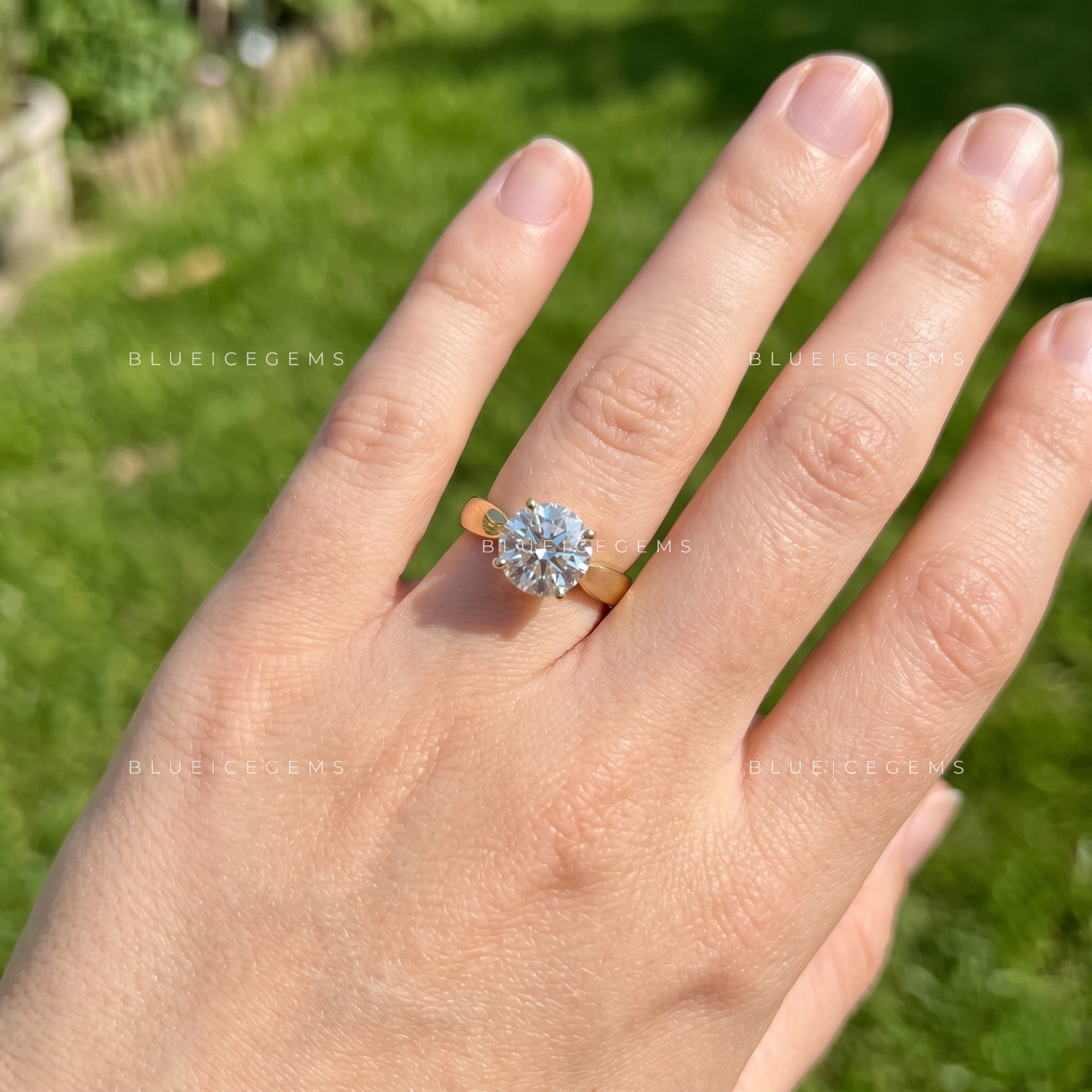 Divine Horizon Round Brilliant Solitaire Engagement Ring