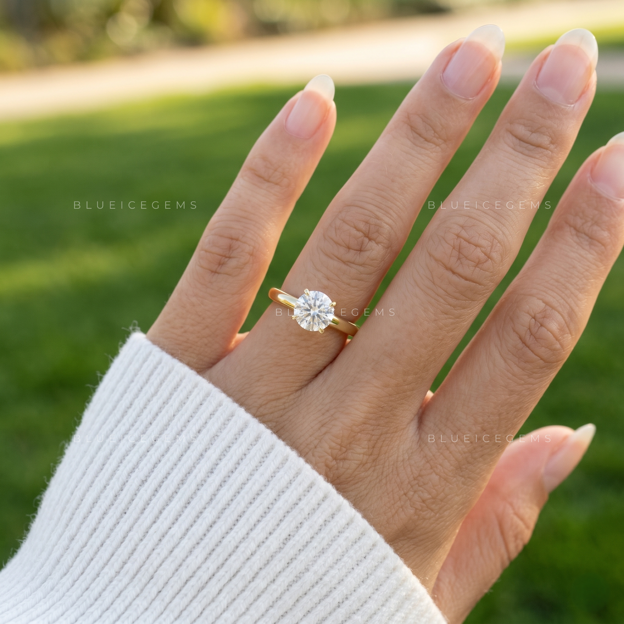 Sorelle Cushion Cut Classic Silhouette Engagement Ring