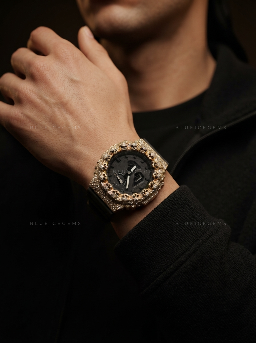 Golden Skull Phantom Iced Bezel – VVS Moissanite