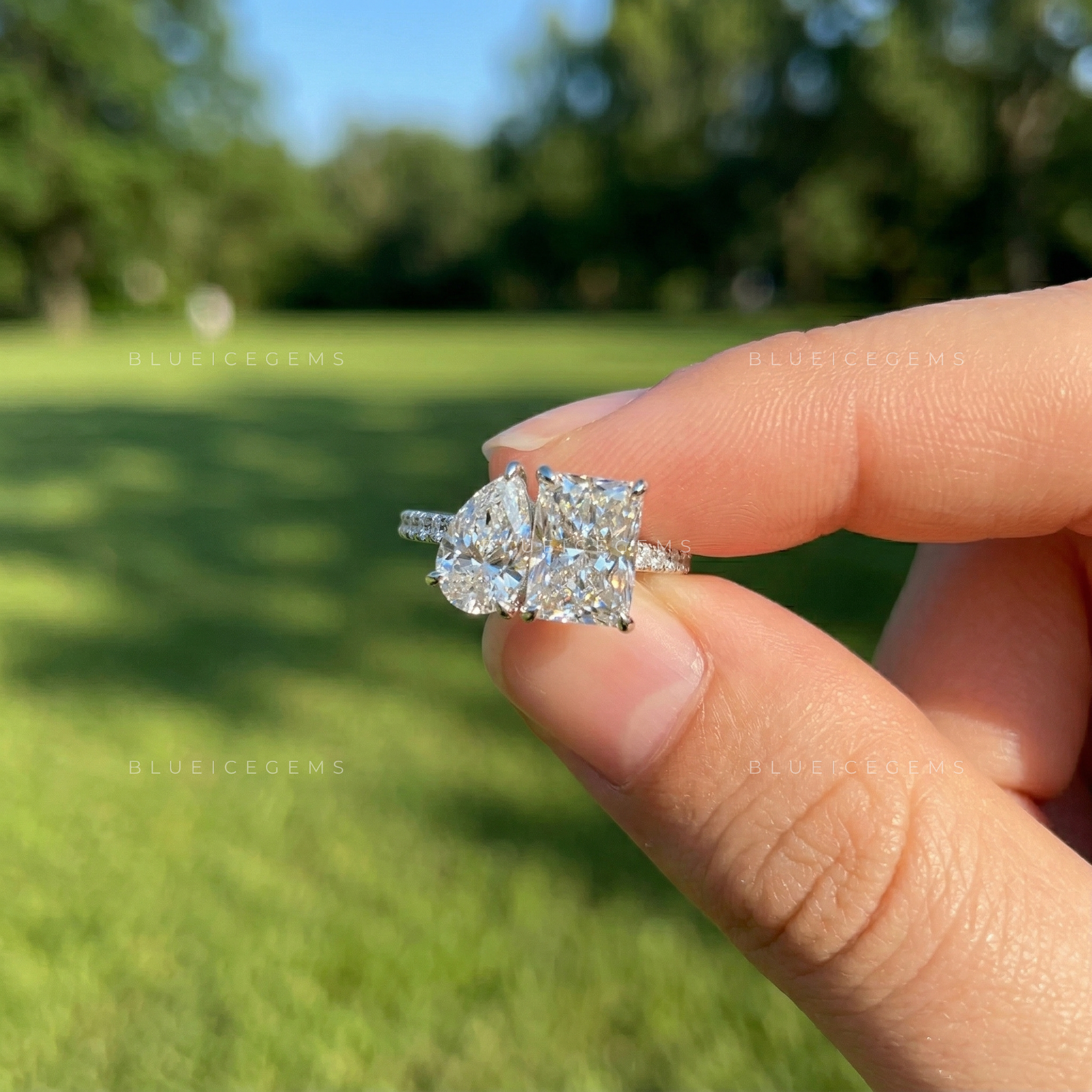 Modern Muse Pear and Radiant Toi Et Moi Ring