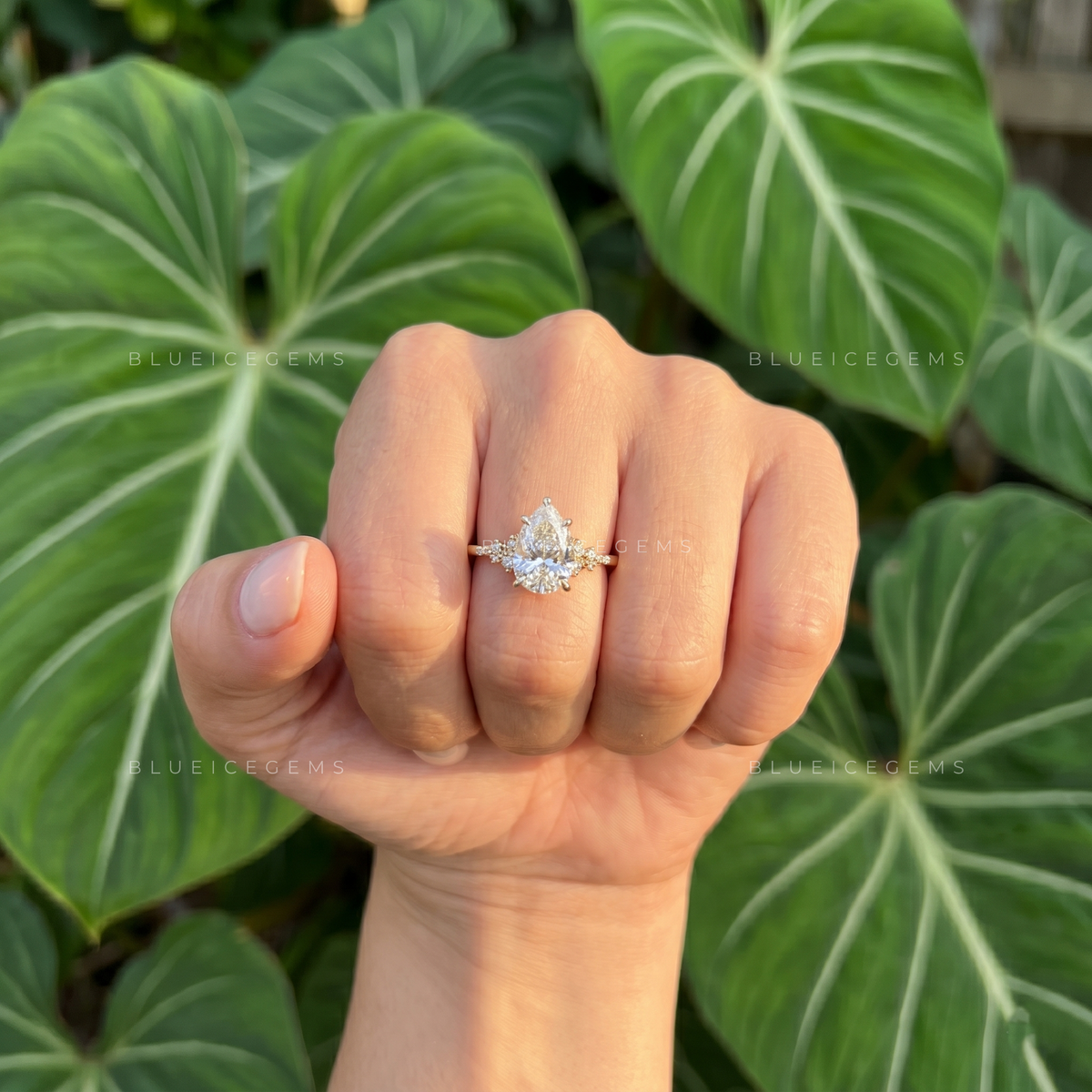 Vintage Grace Pear Cut Five-Claw Engagement Ring