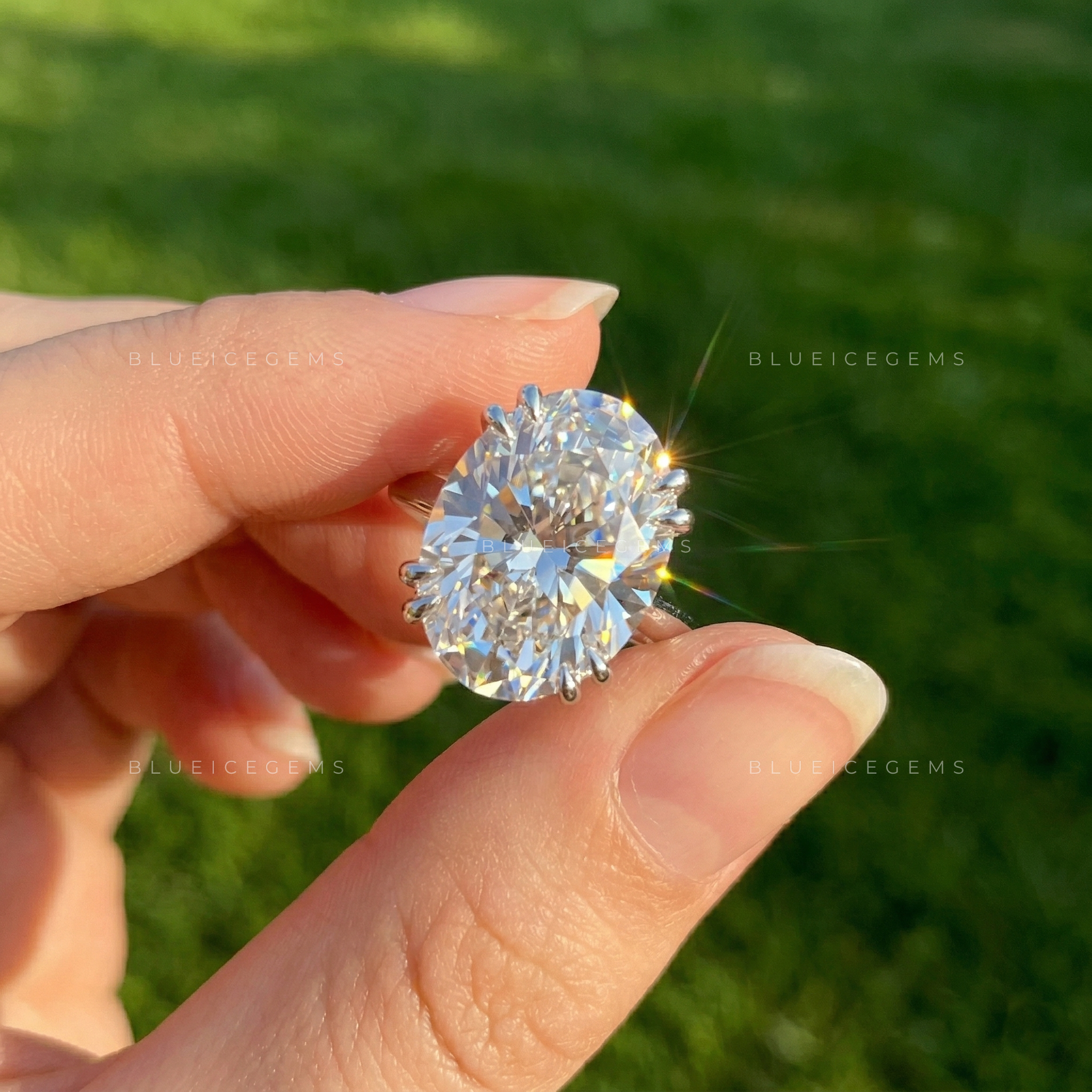 Grandeur Persona Moval Cut Lab-Grown Diamond Solitaire Ring