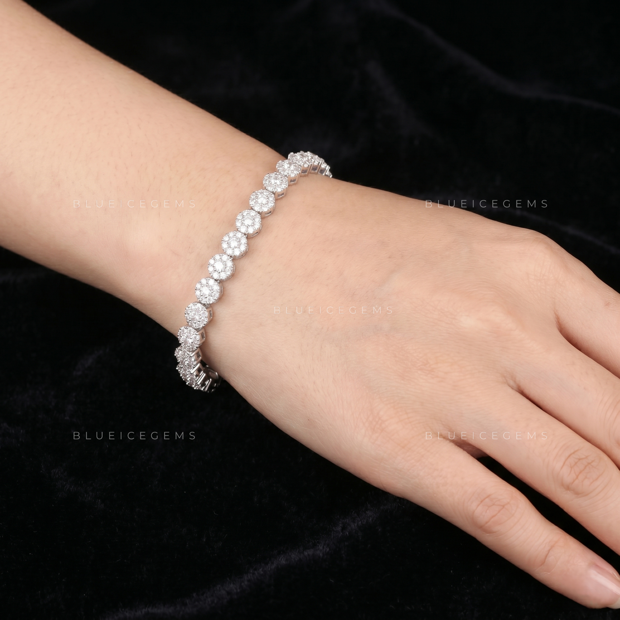 Arctic Luminescence 7-Inch White Gold Best-Selling Tennis Link