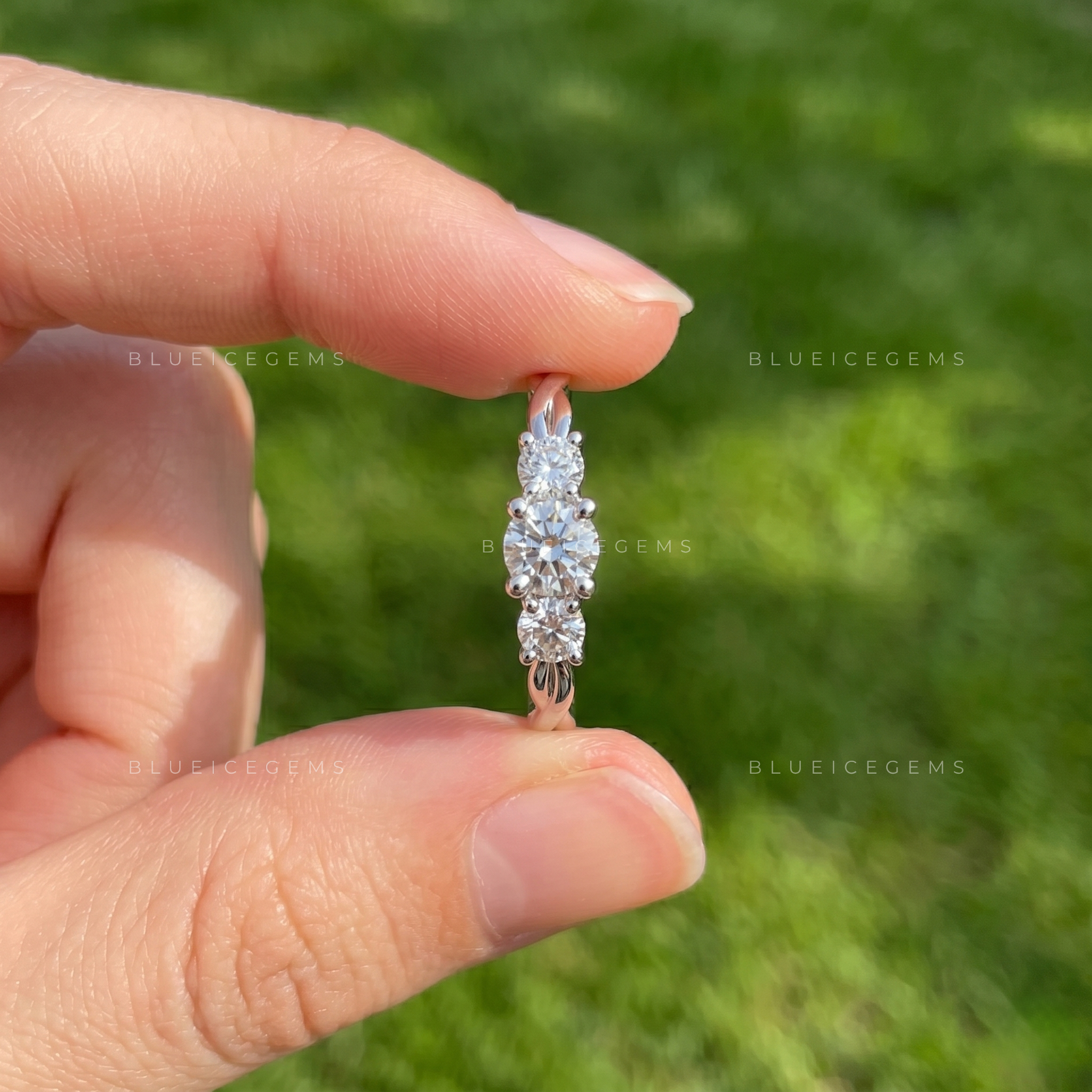 Celestial Spark Round Brilliant Diamond Band Ring