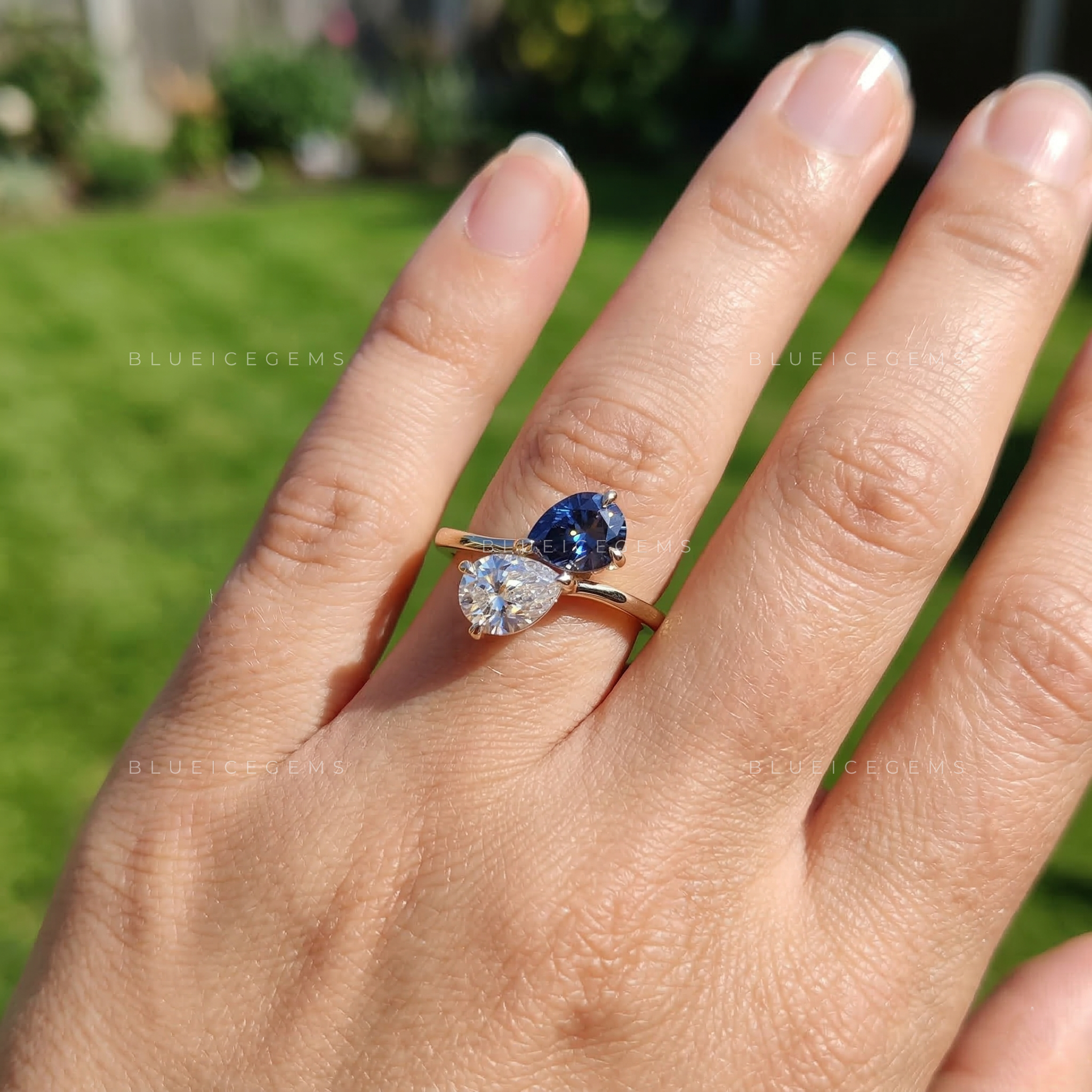 Two-Tone Serenity Pear Cut Toi et Moi Ring