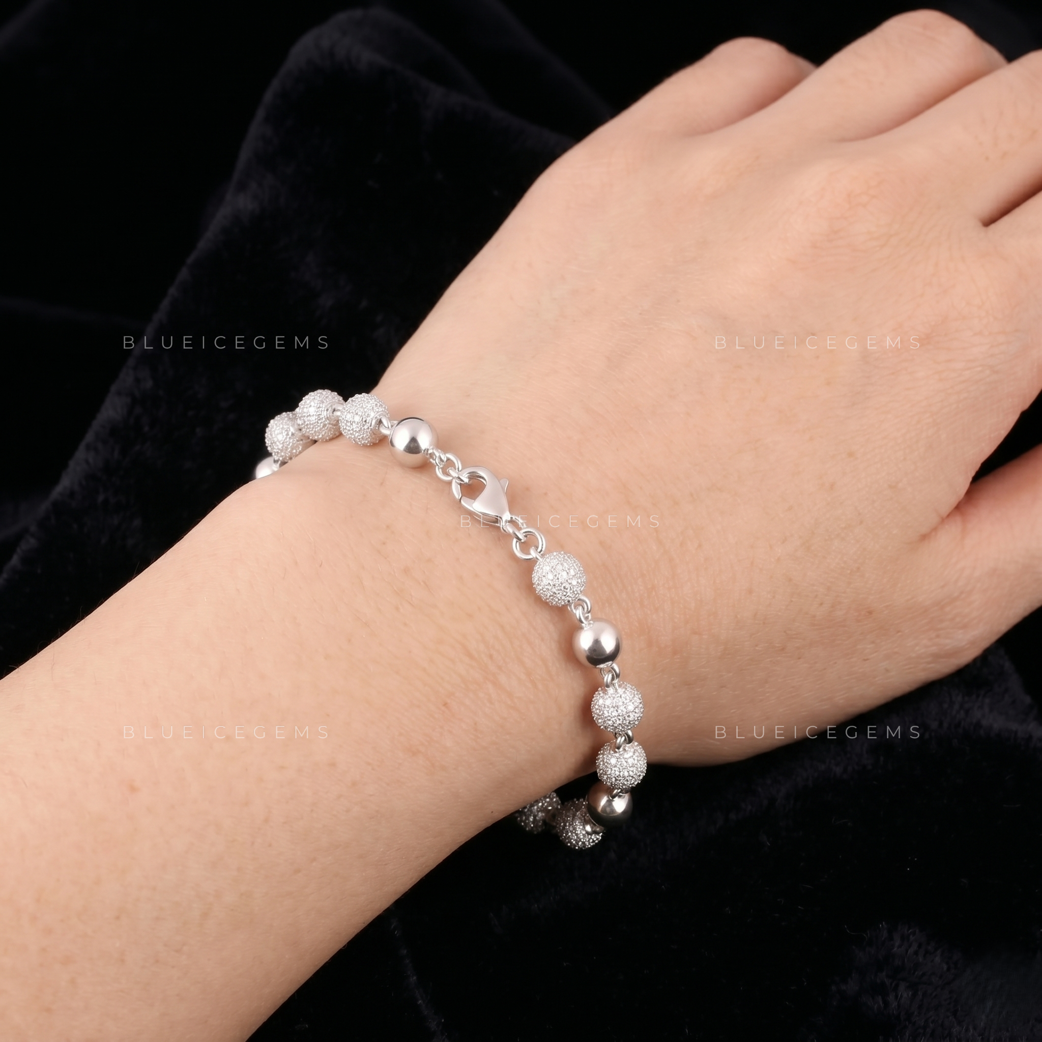 Spherical Brilliance Iced Bead High-Luster Statement Link